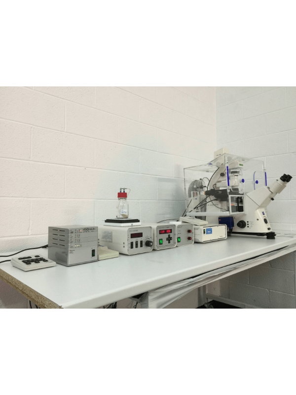zeiss axiovert 200m inverted fluorescence microscope with co2 incubation system