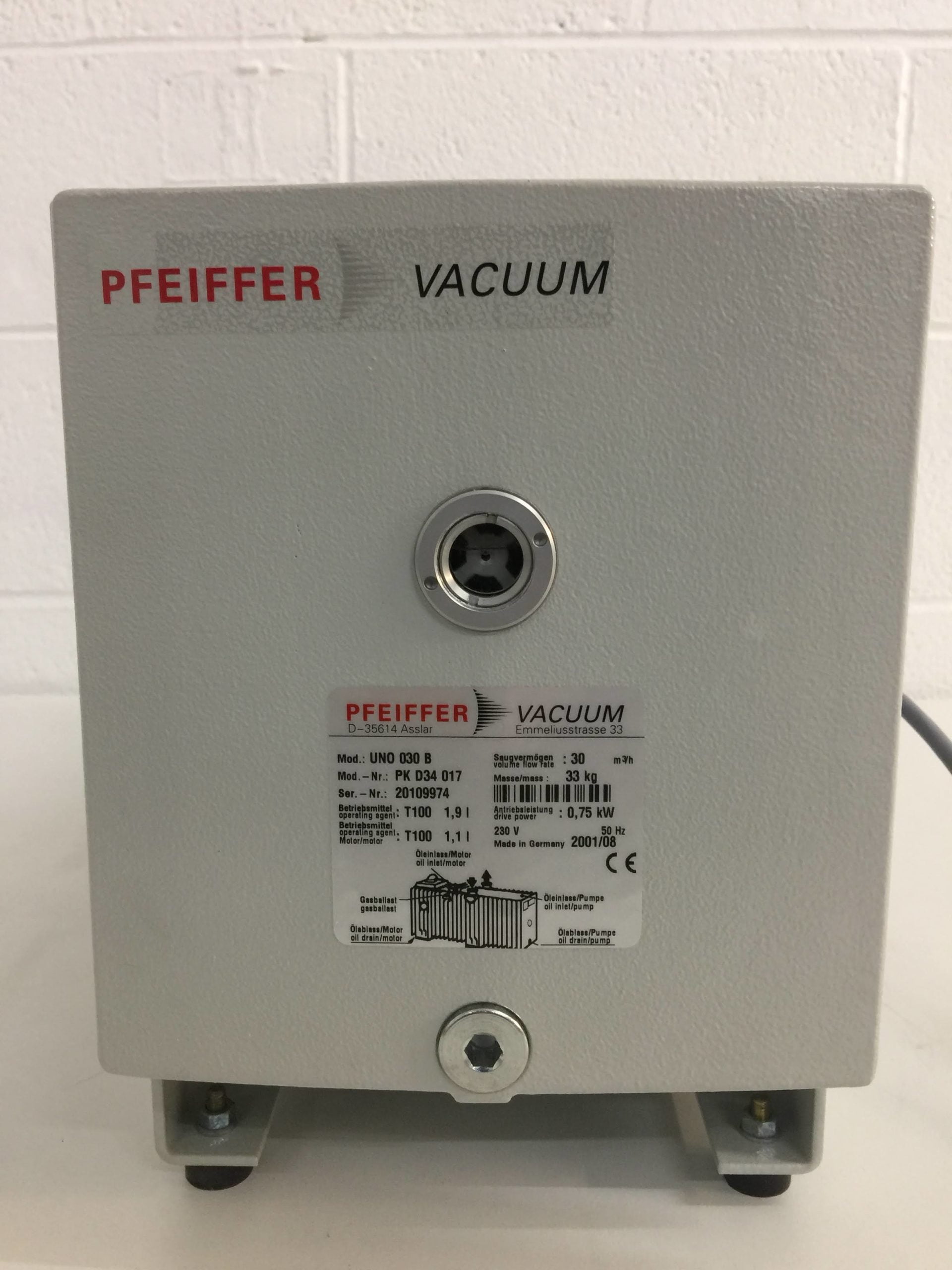 pfeiffer uno 030 b rotary vane vacuum pump