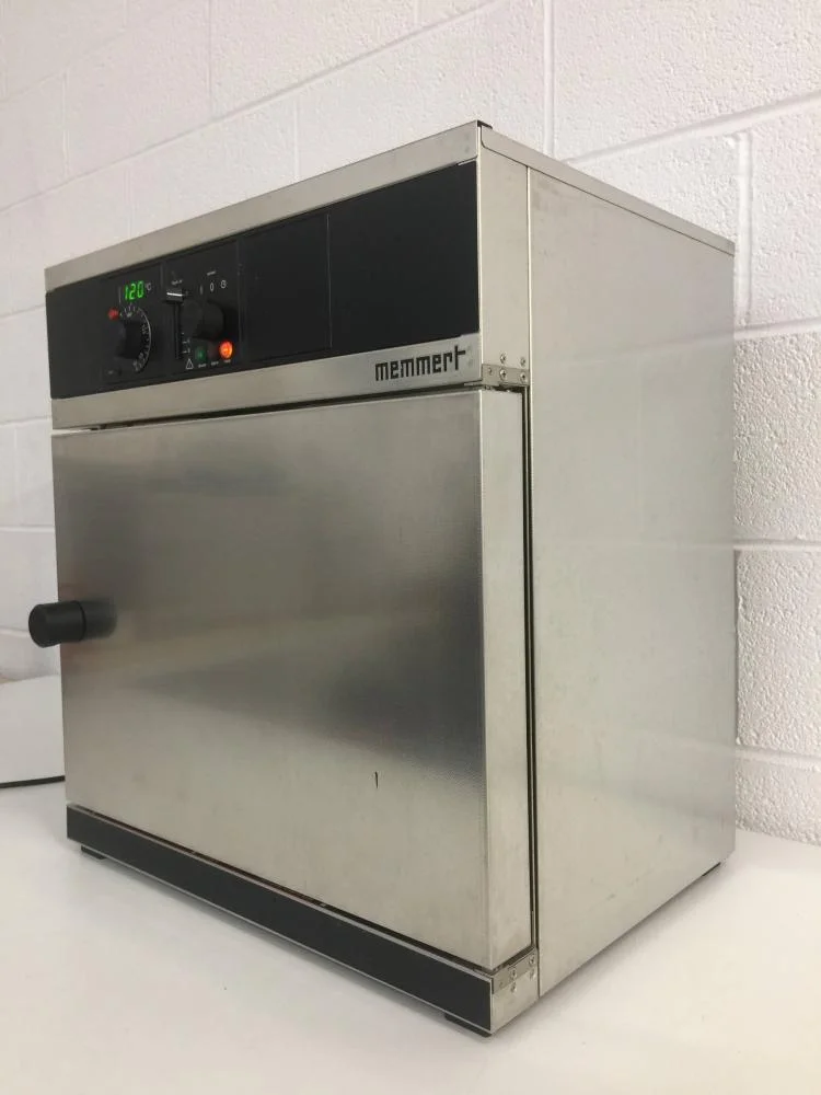 Memmert Drying Oven UM 200