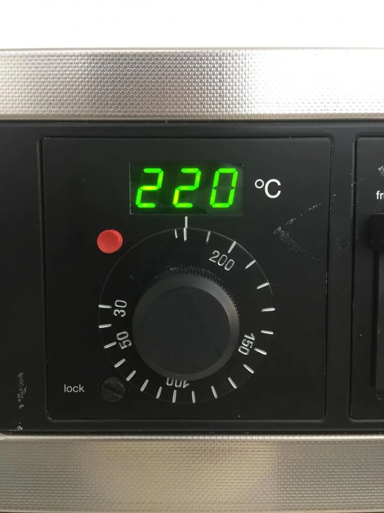 Memmert Drying Oven UM 200