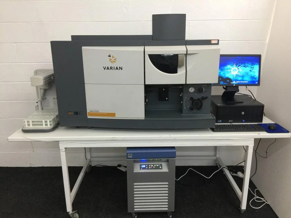 Varian Agilent 720-ES ICP-OES System SPS 3 AutoSampler Chiller Computer System and Varian Software
