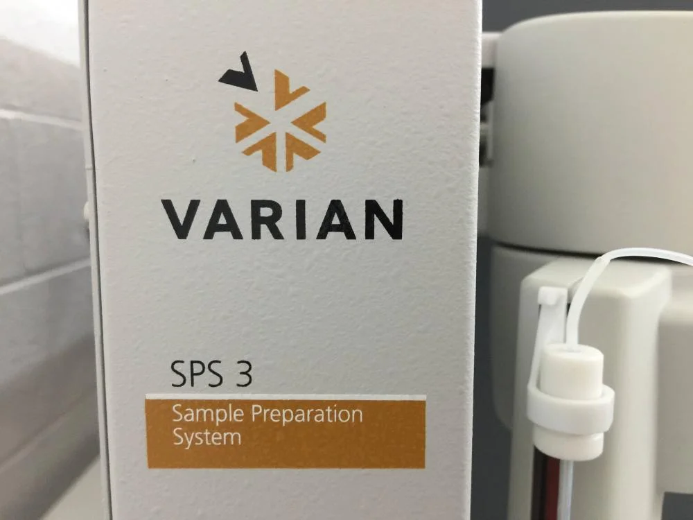 Varian Agilent 720-ES ICP-OES System SPS 3 AutoSampler Chiller Computer System and Varian Software