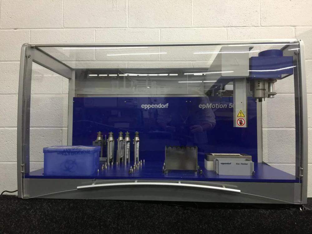 Eppendorf epMotion 5075v Liquid Handling Station with Vacuum Accessories
