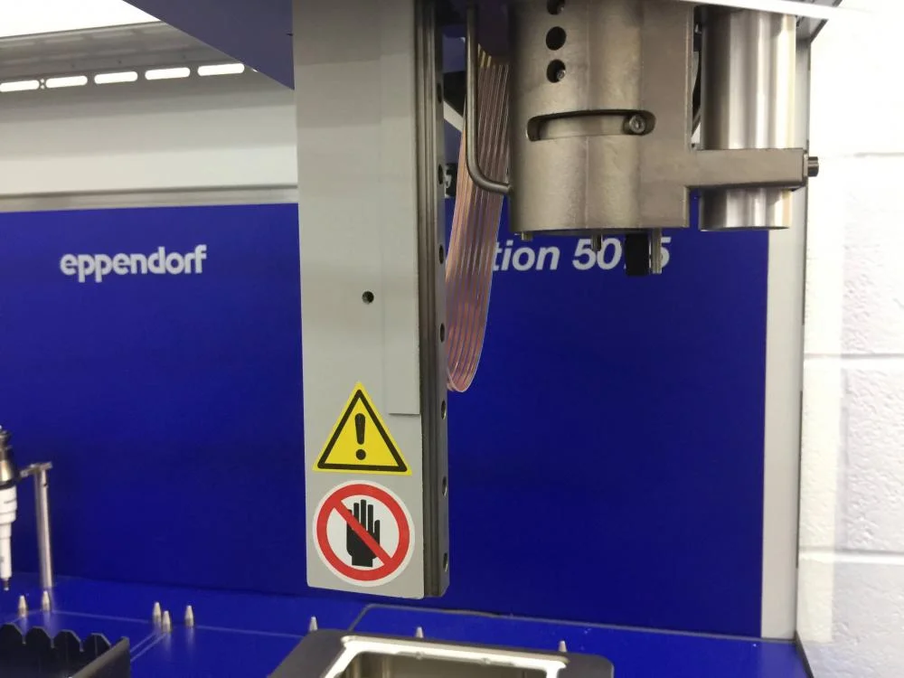 Eppendorf epMotion 5075v Liquid Handling Station with Vacuum Accessories