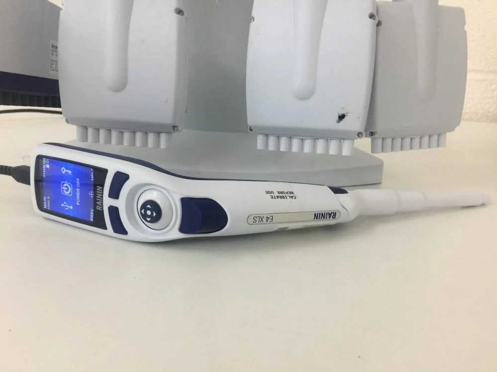 Mettler Toledo Rainin SmartStand with five E4 XLS Electronic Pipettes