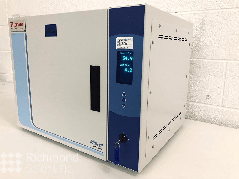 Thermo Midi 40 CO2 incubrator 5 1