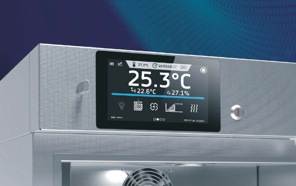 Smart Pro controller on a Pol-Eko Environmental Chamber