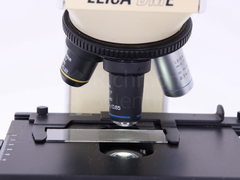 Leica DM E Microscope 9