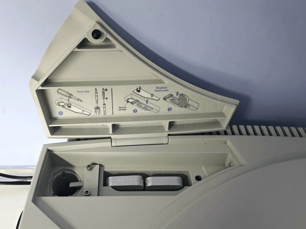 Thermo IS10 FT IR 8