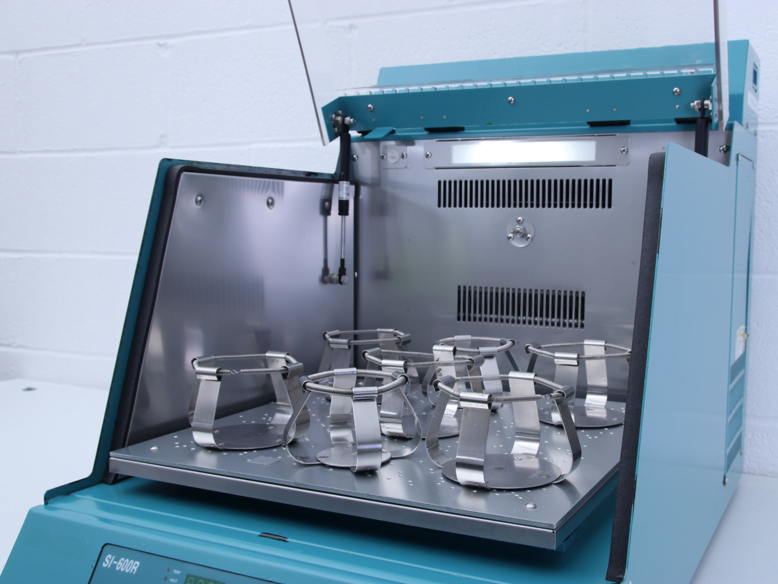 Richmond Scientific Used Lab Equipment for sale UK and International
