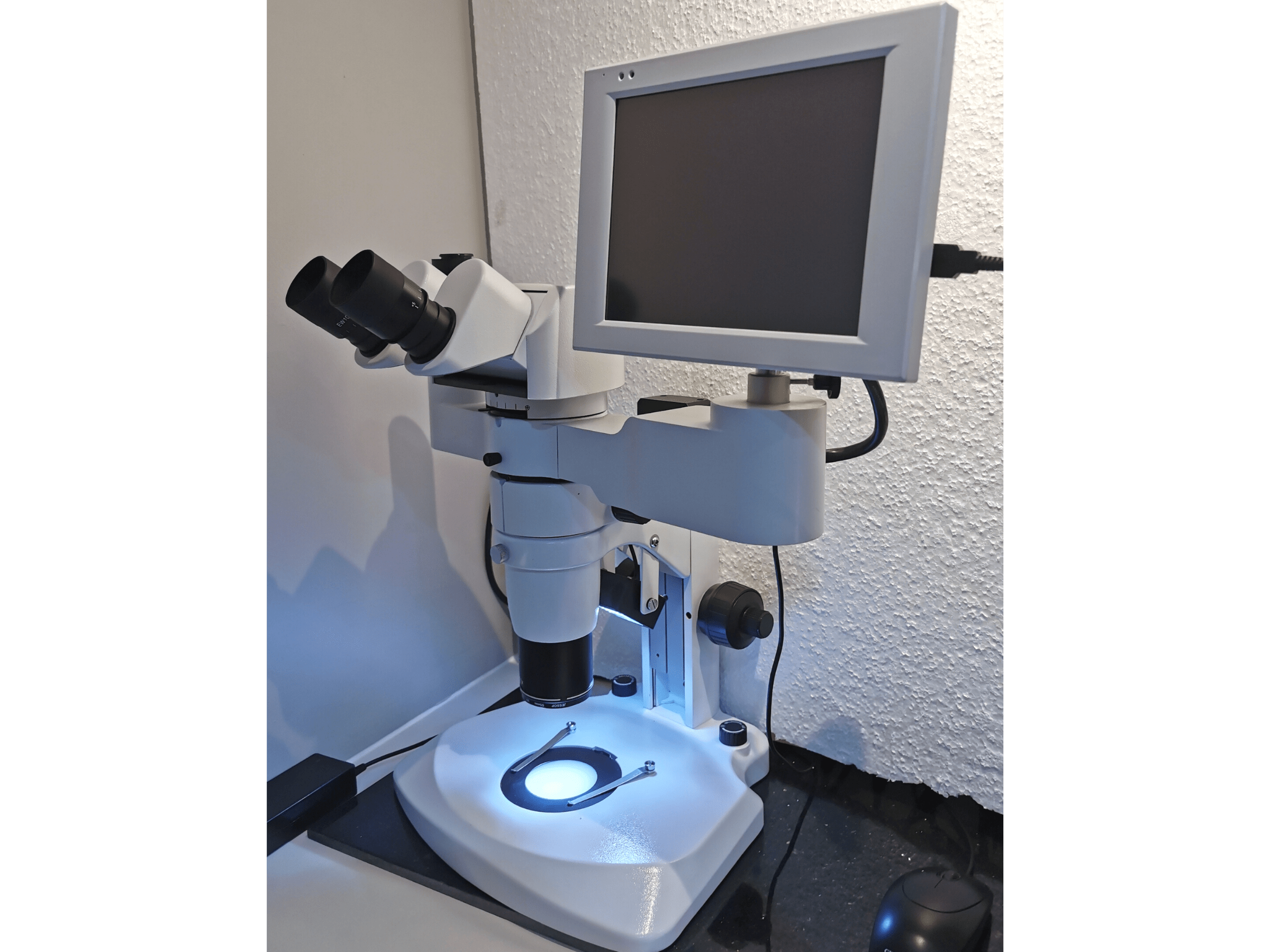 Jessop Binocular Light Microscope with Tablet