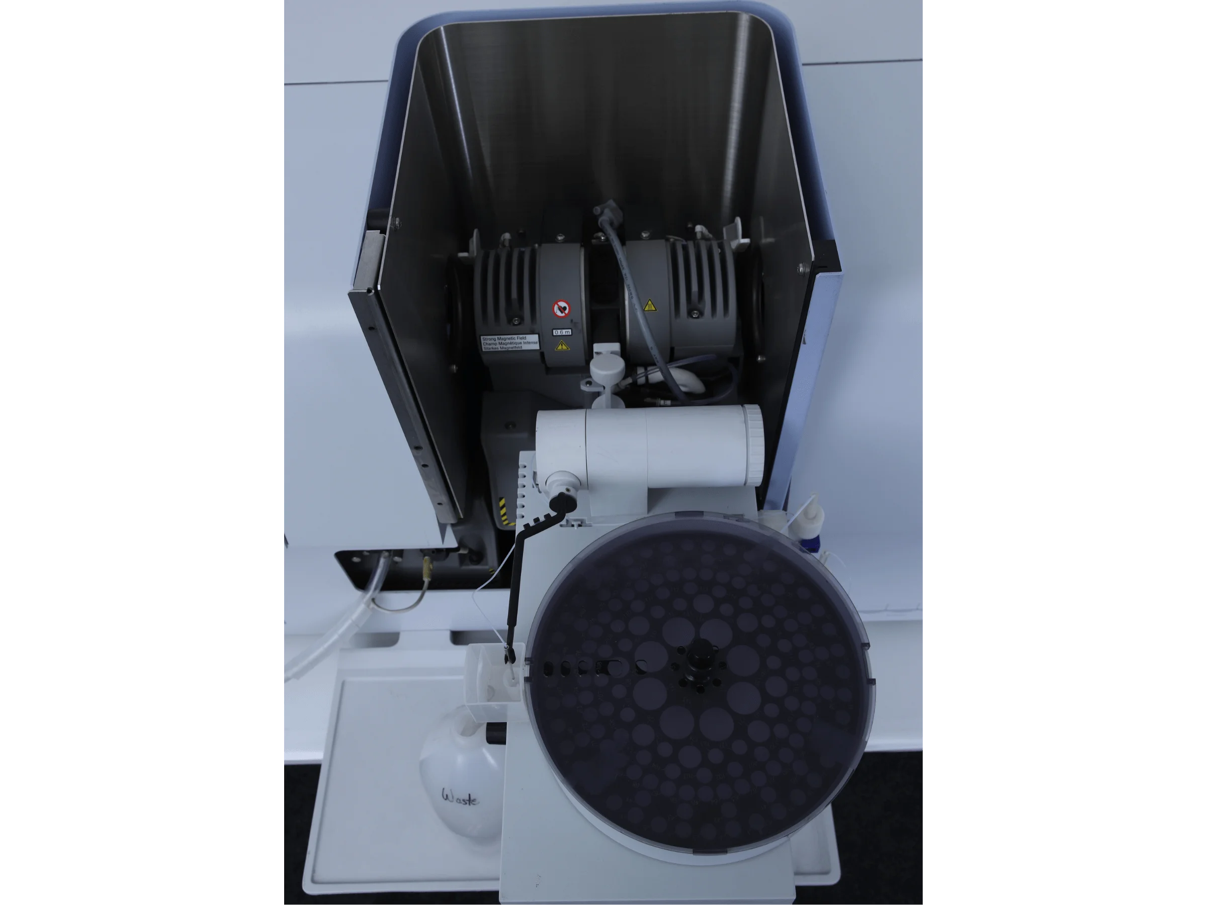 Perkin Elmer AAnalyst 800 (2)