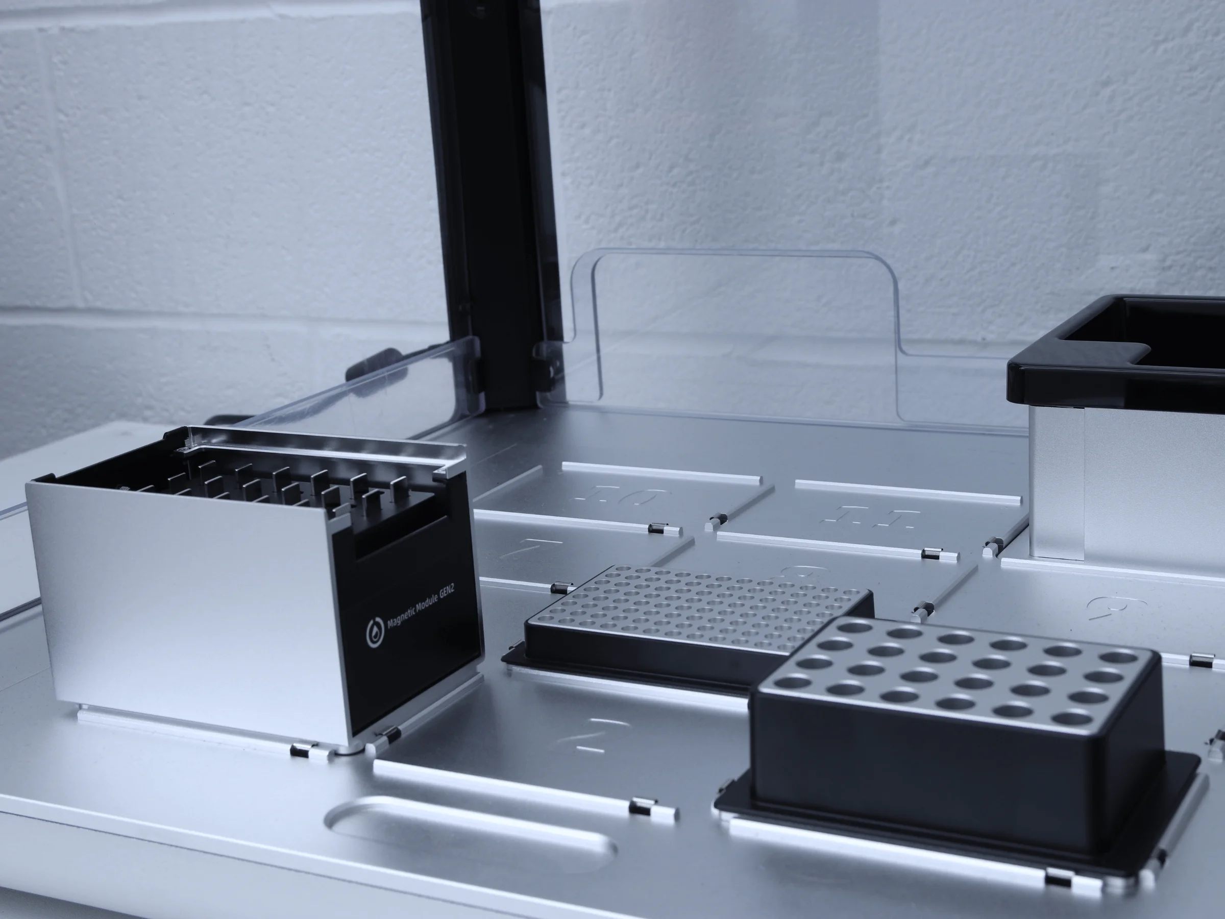 Opentron OT-2 Liquid Handling Robot Inside 2