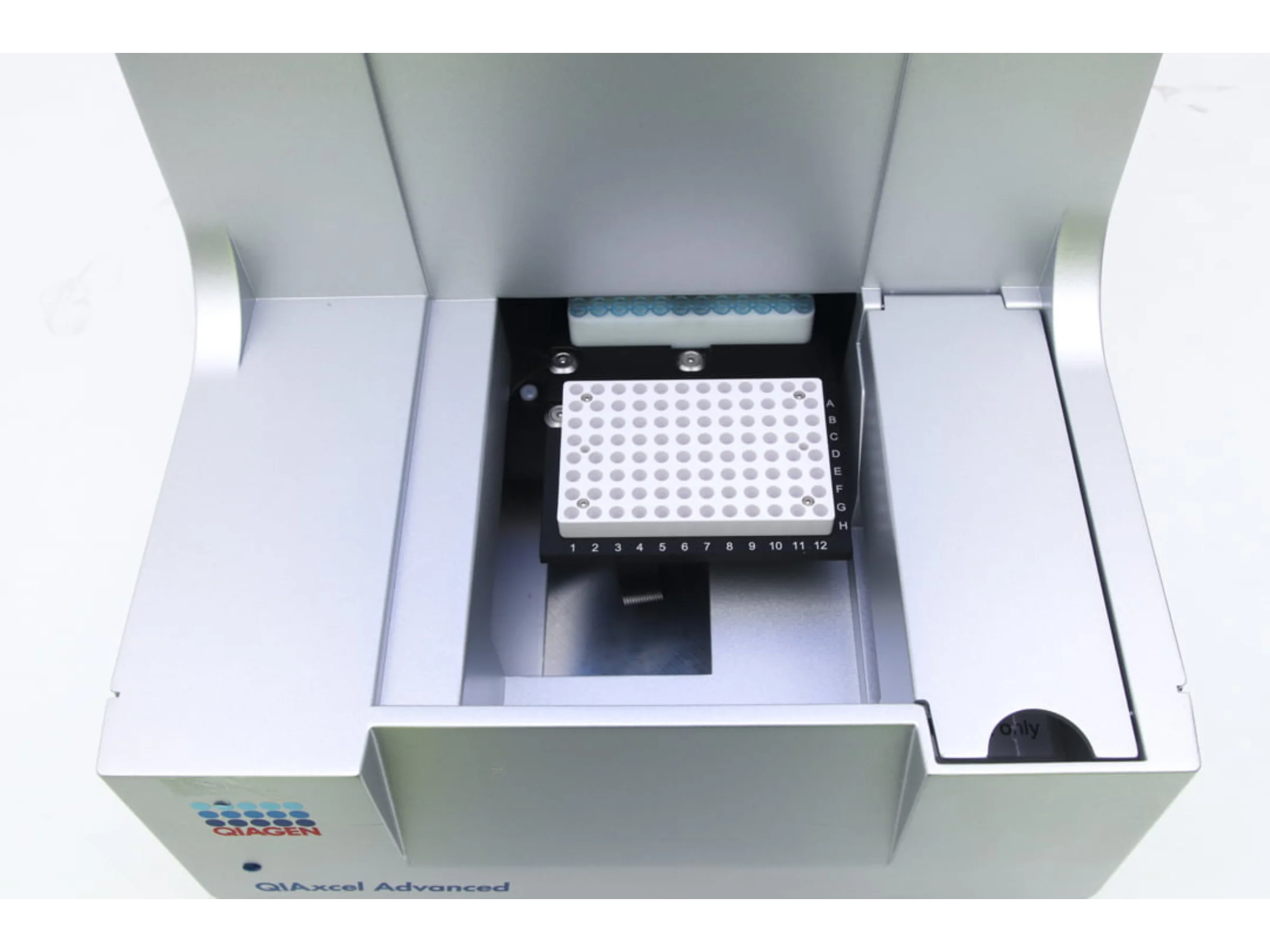 Qiagen Qiaxcel Advanced Capillary Electrophoresis (9)