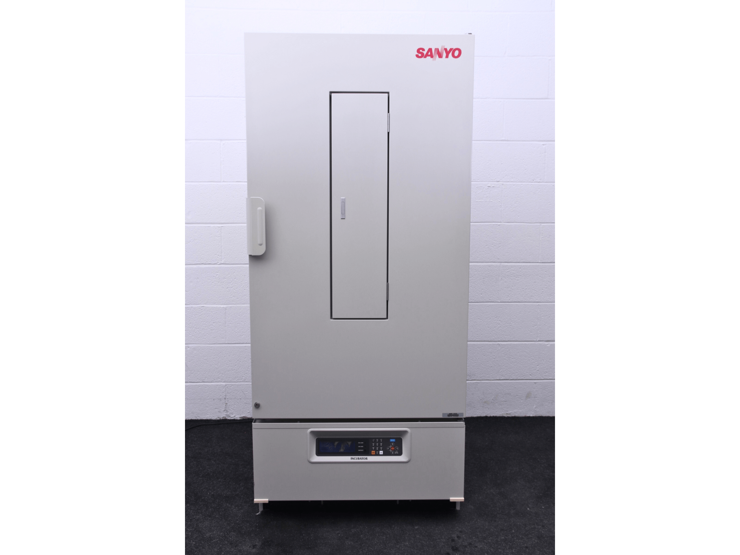 Sanyo MIR-554 Cooled Incubator