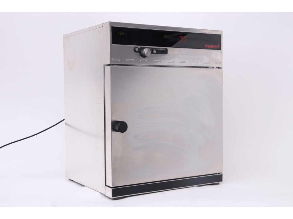 Memmert Incubator INE 400 Richmond Scientific