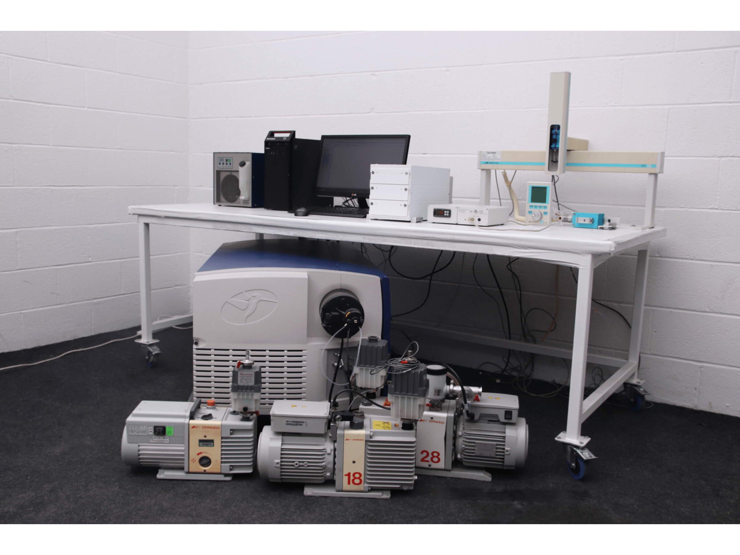 Micromass Mass spectrometer