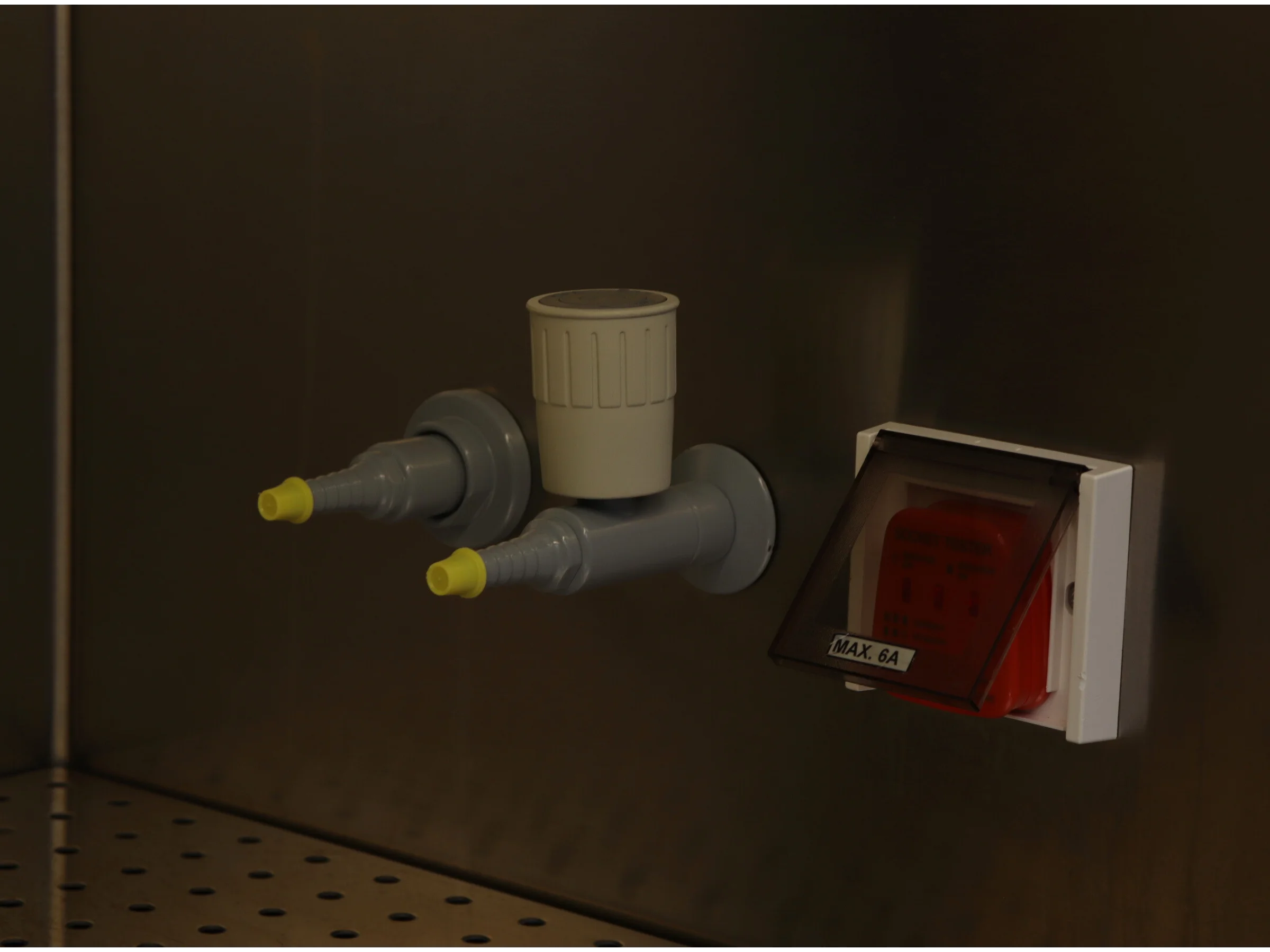 Faster BH-En2004-D Safety Cabinet (3)