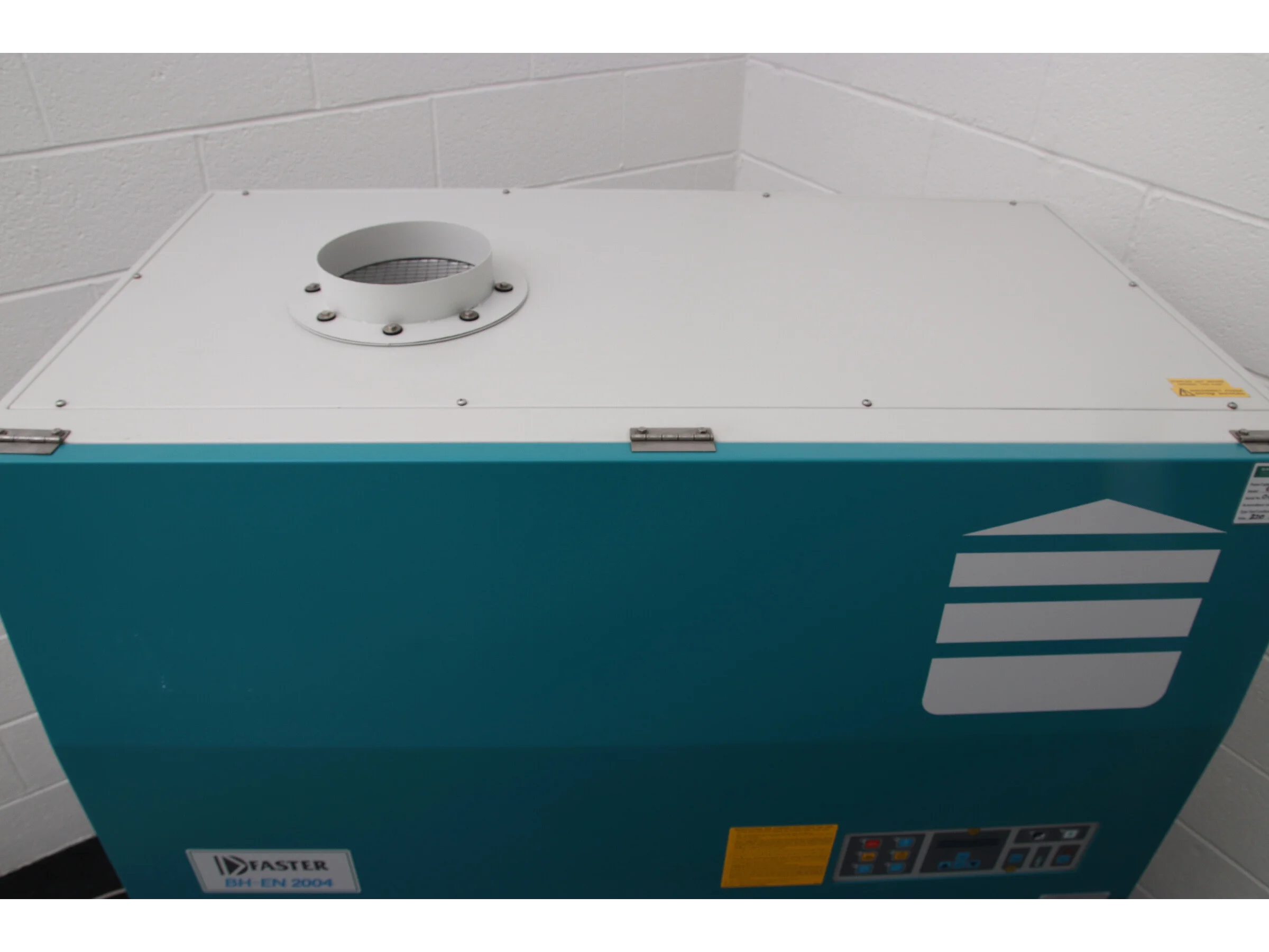 Faster BH-En2004-D Safety Cabinet (5)