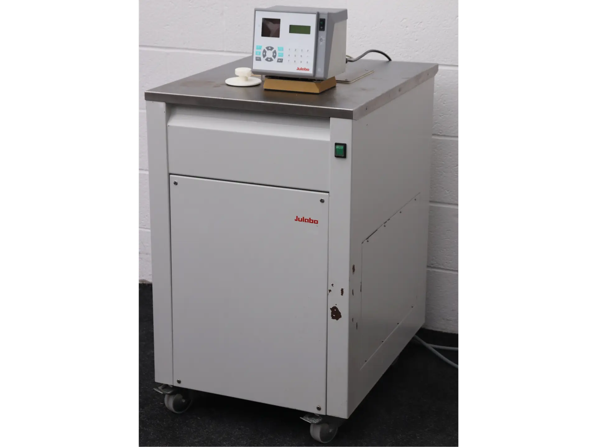 Julabo FPW90-SL Ultra Low Refrigerated Heating Circualtor (1)