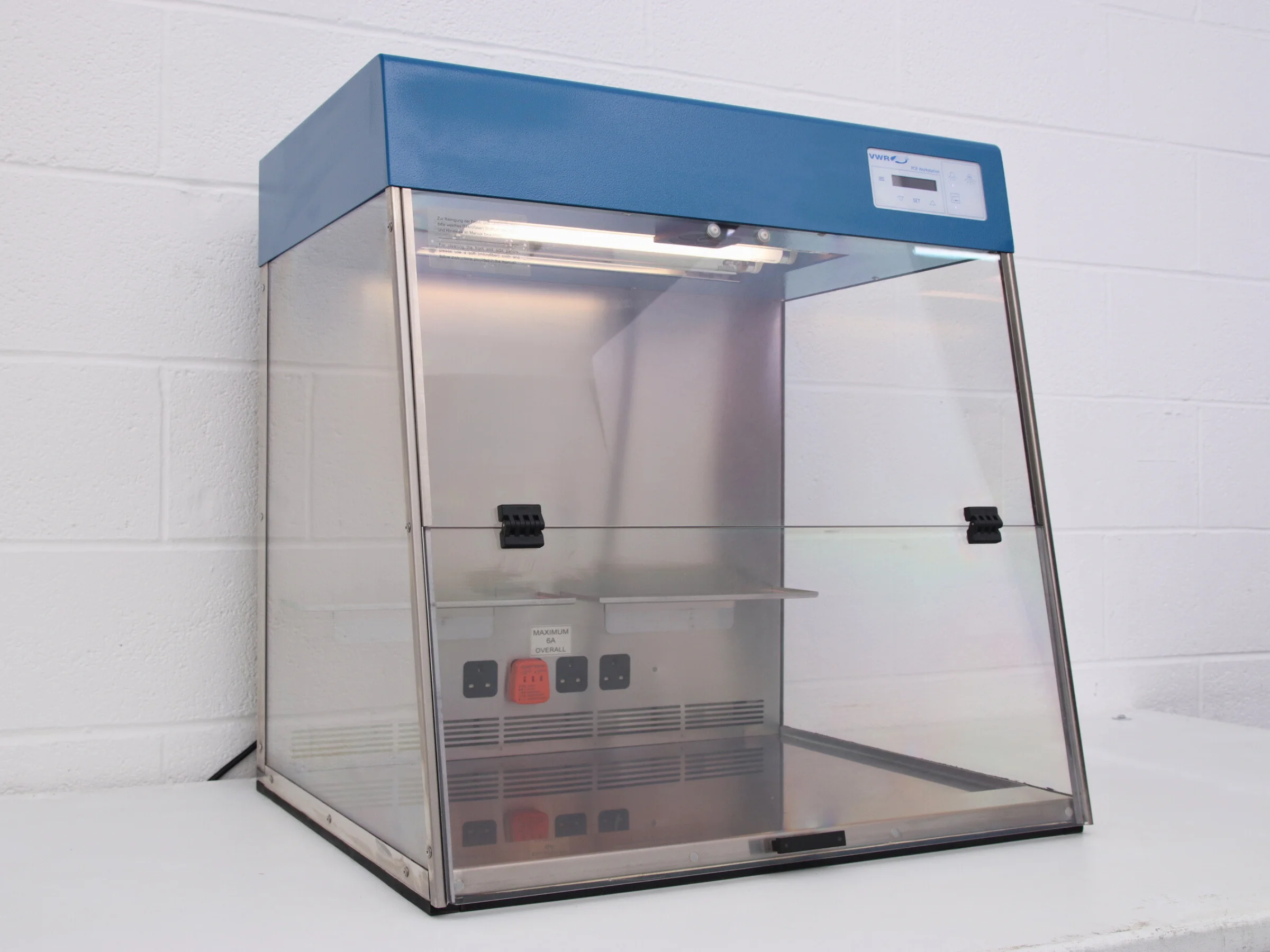 VWR PCR Workstation