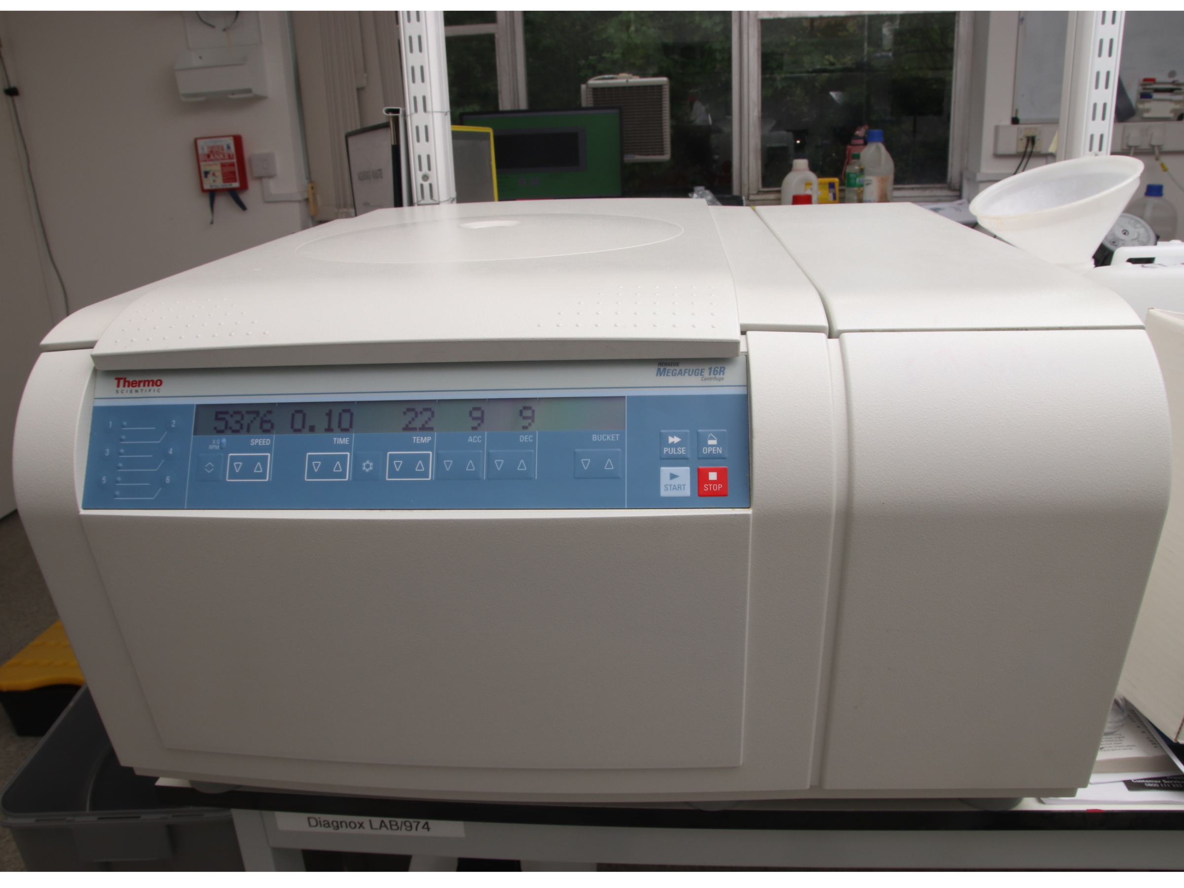 Thermo Megafuge 16R refrigerated centrifuge in the laboratory
