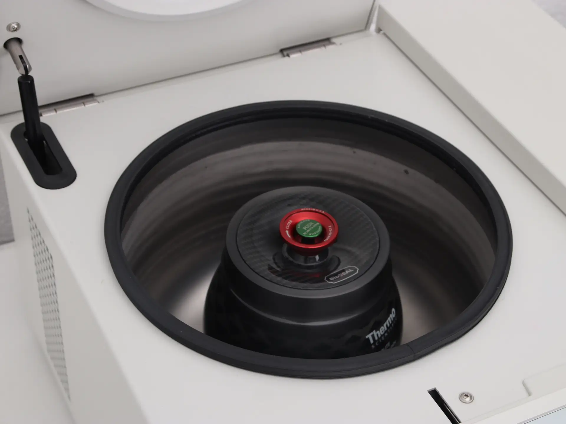 Thermo Megafuge 16 R centrifuge (4)