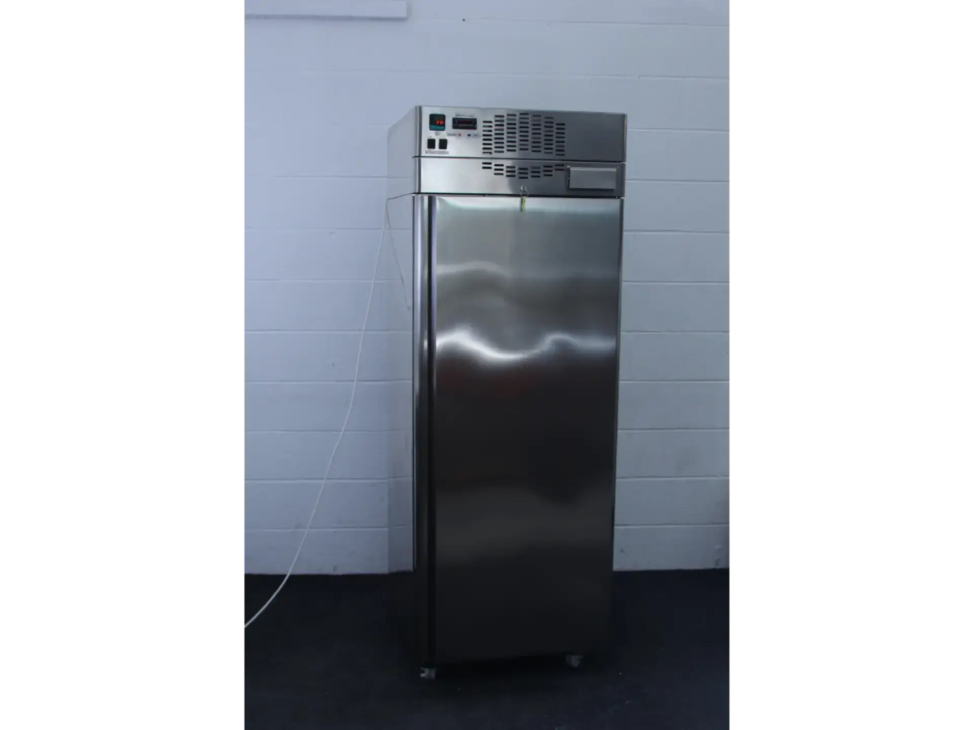 Leec LT 500 Cooled Incubator