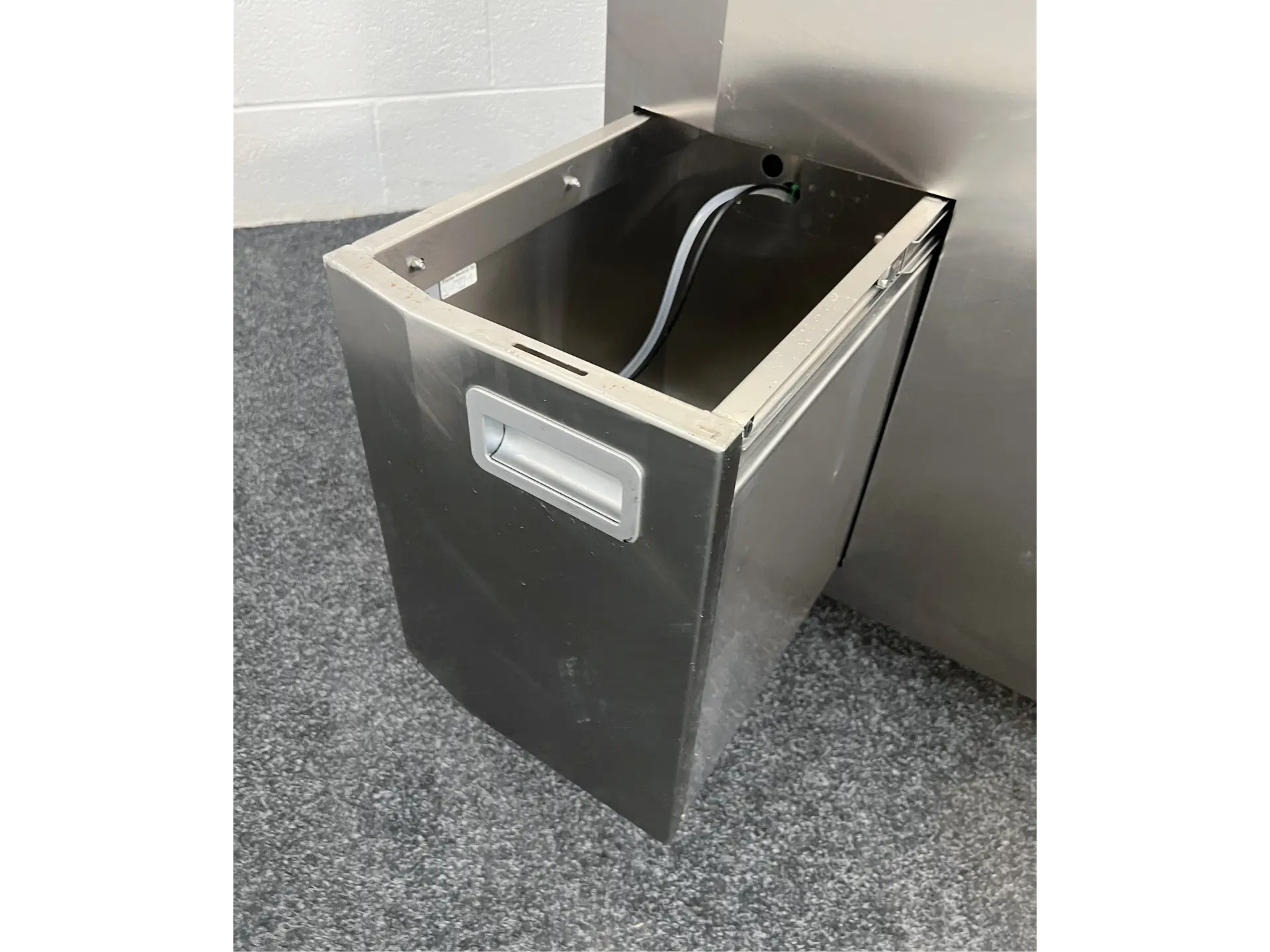 4 Dekomed Deko D32 C Washer/Disinfector