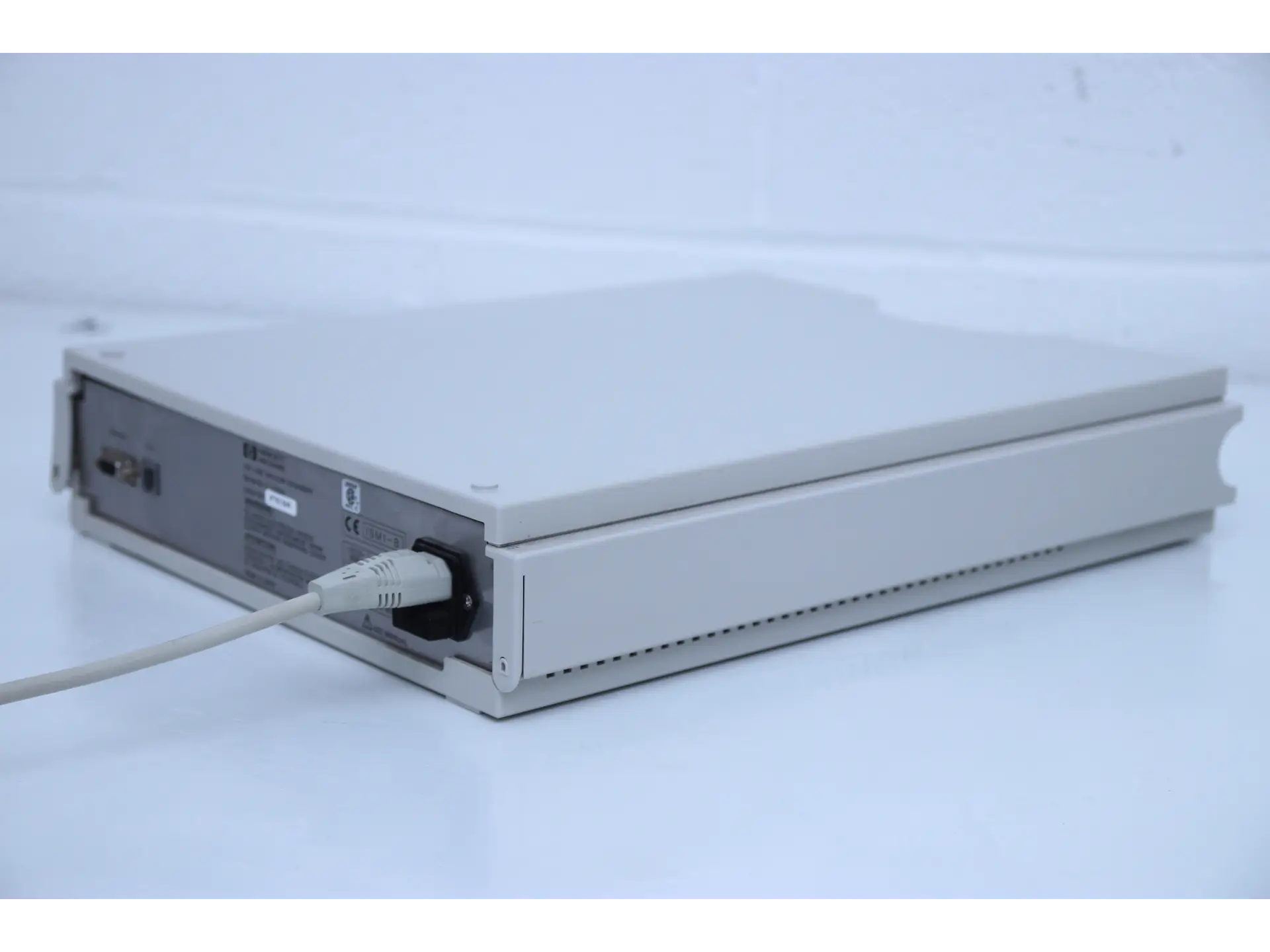 Agilent G1322A Degasser - JP73015849 (2)