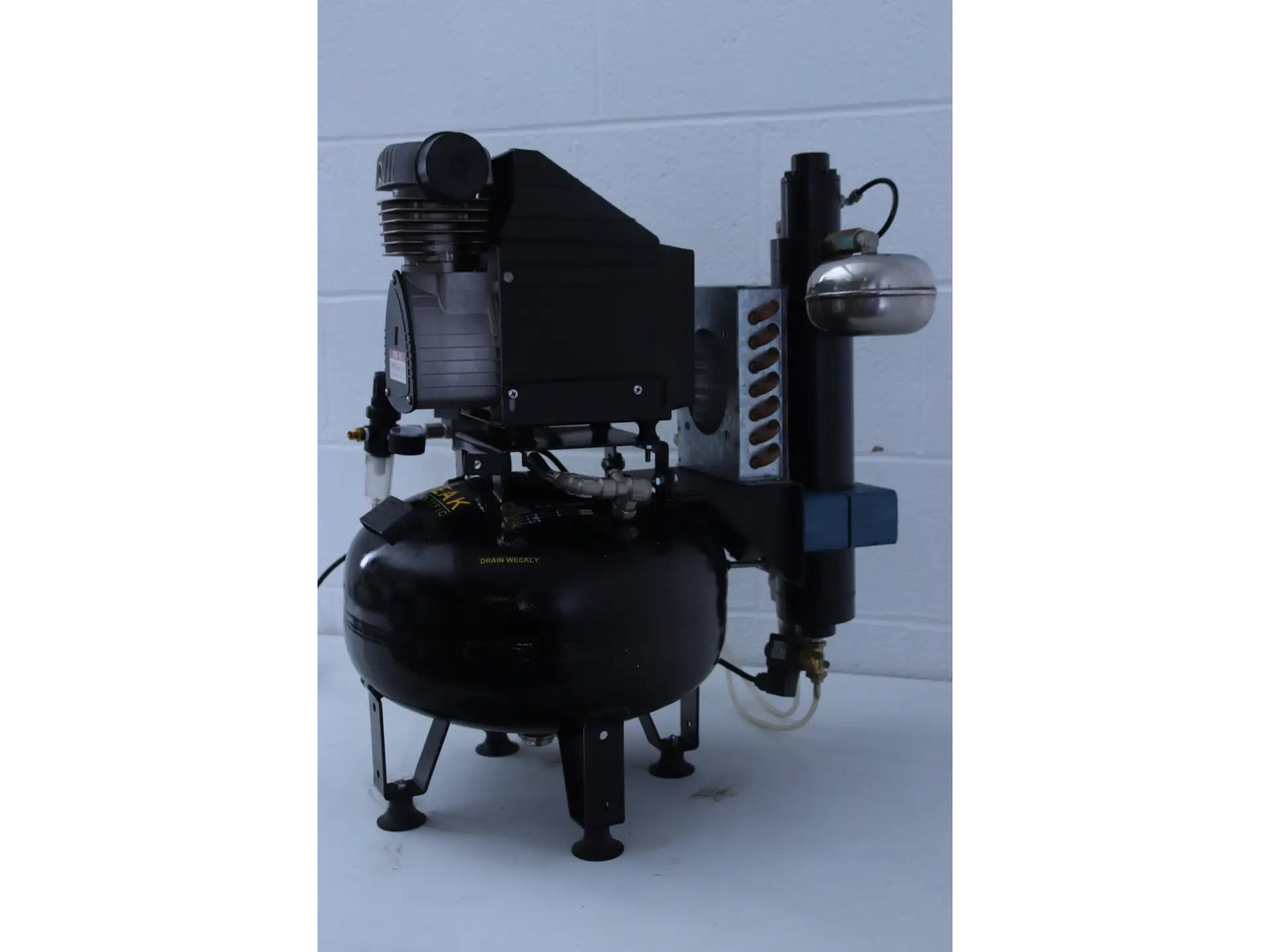 Peak Scientific D1-24-57 Air Compressor - 456844 (7)