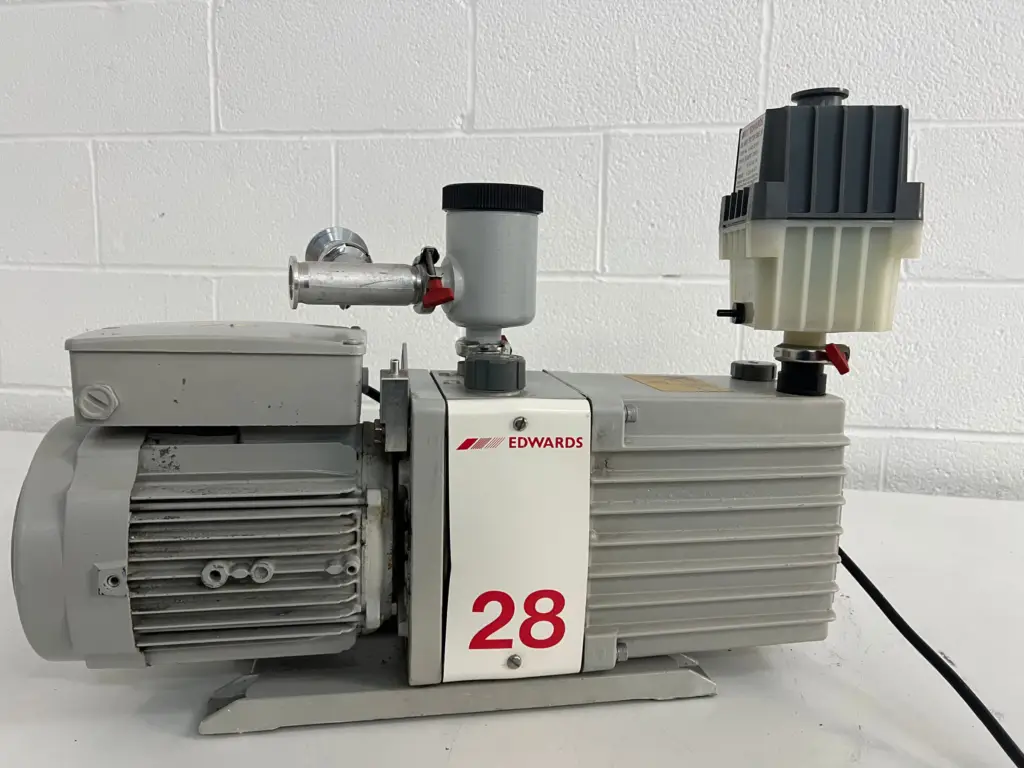 Edwards E2M28 Vacuum Pump Manual