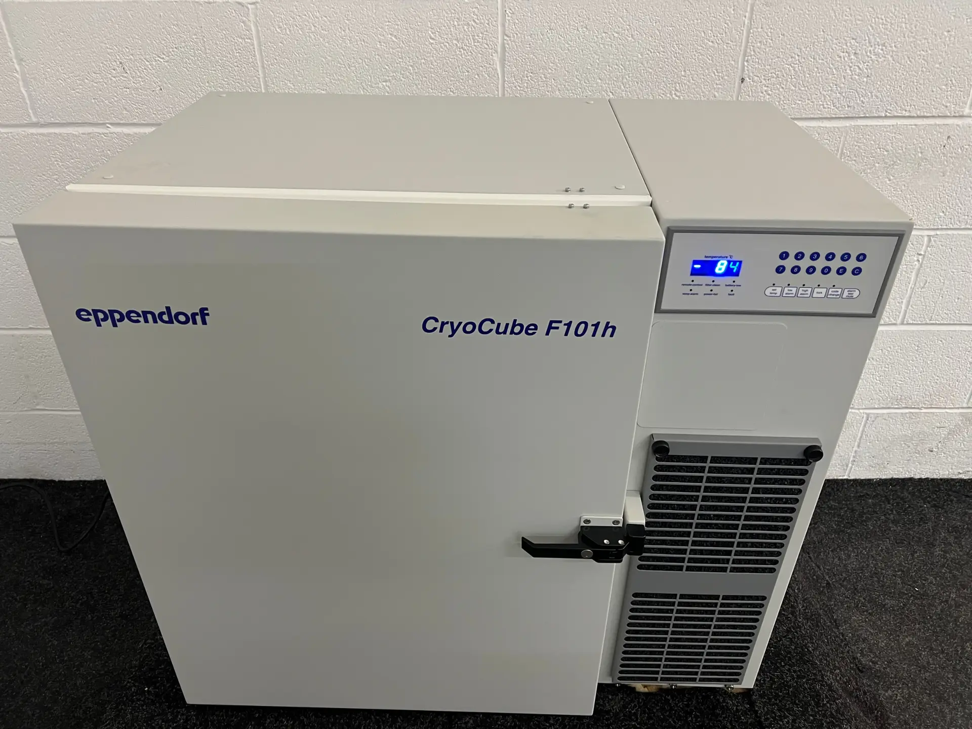 Eppendorf CryoCube F101h-86 - F101JP050839 (1)