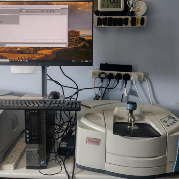 Thermo Nicolet iS10 FT-IR with Smart iTR