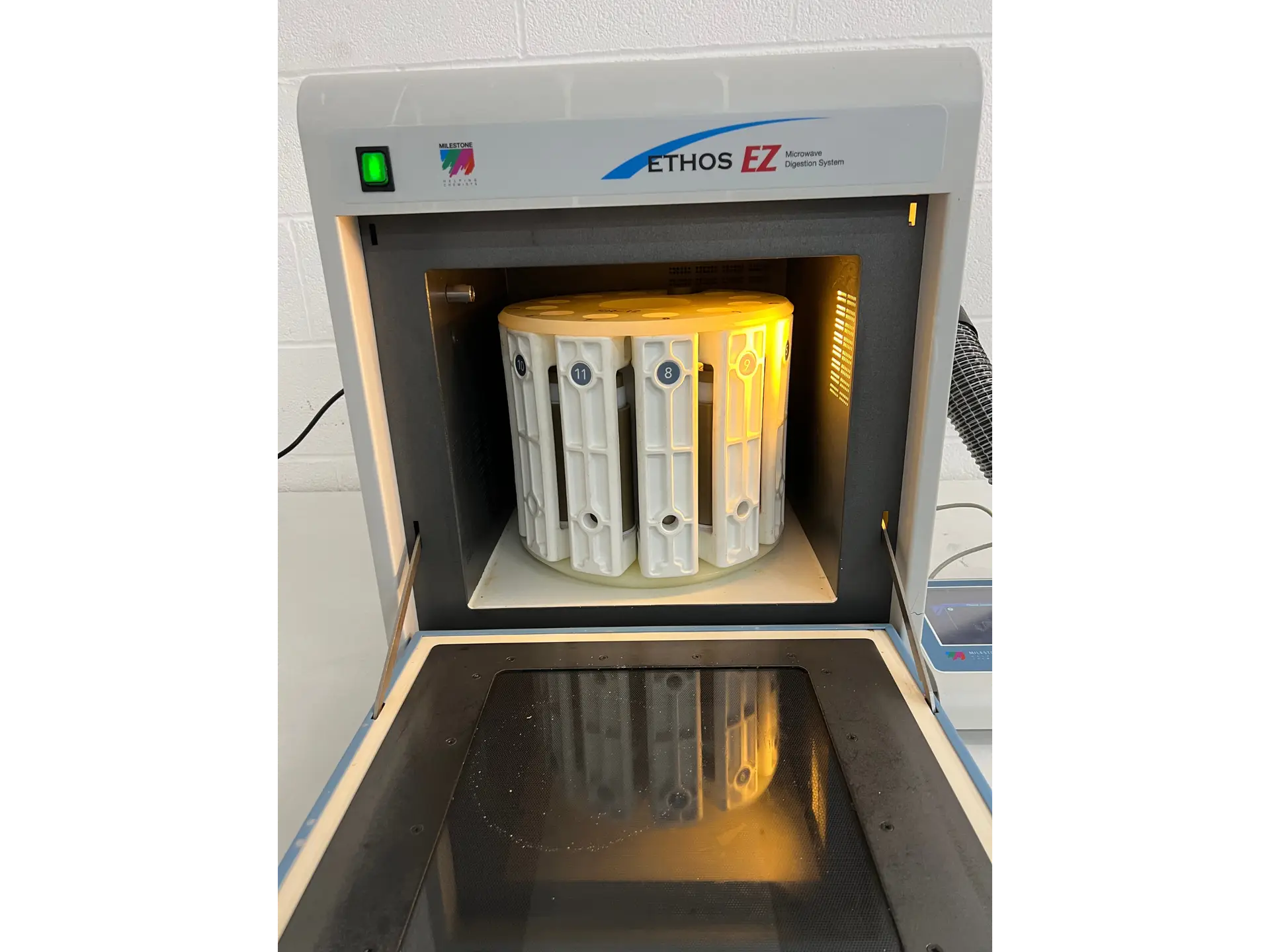 Ethos EZ Microwave Digestion System (8)