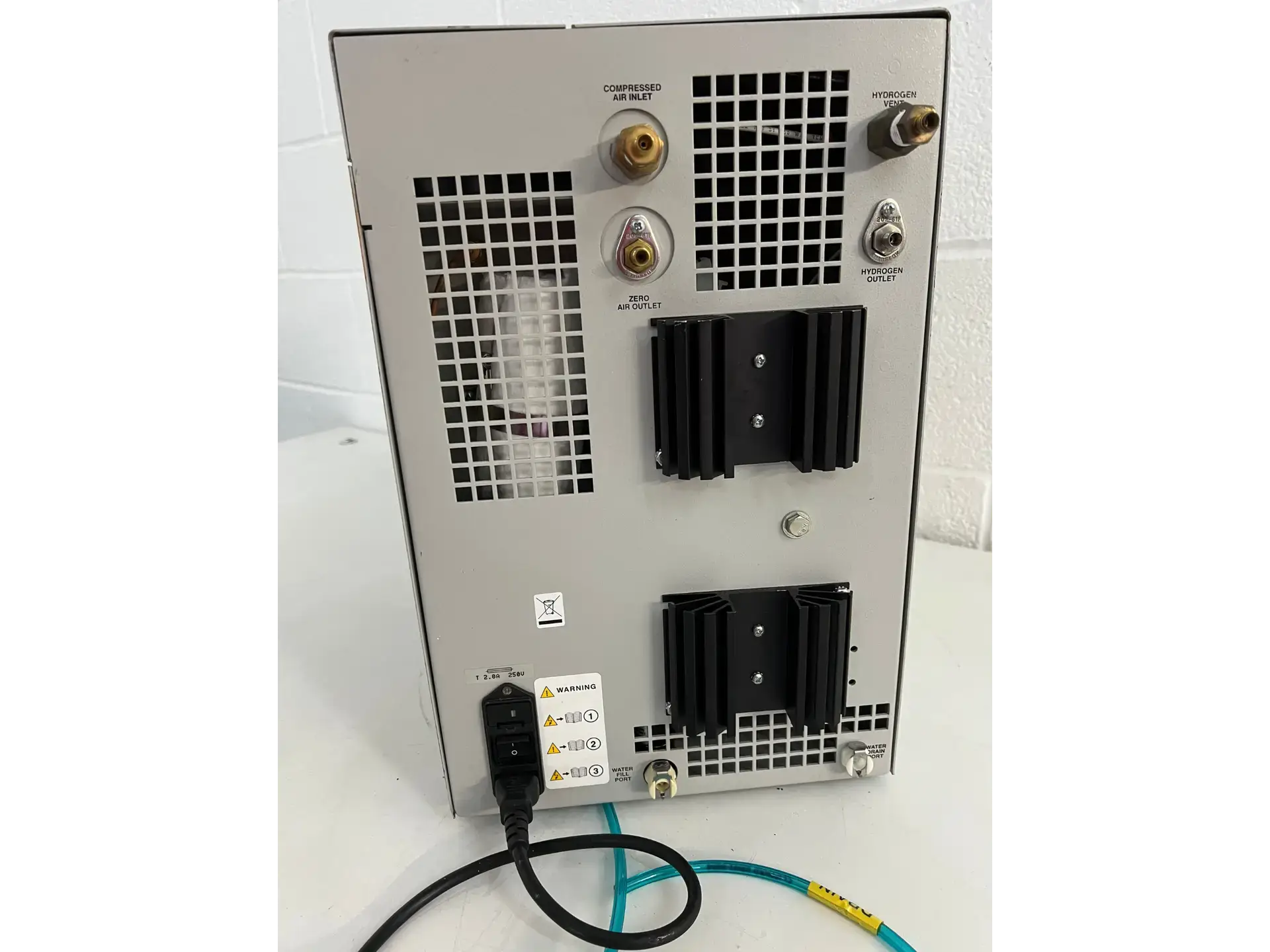 Parker Balston FID-1000-220 Gas Station Gas Analyser (13)