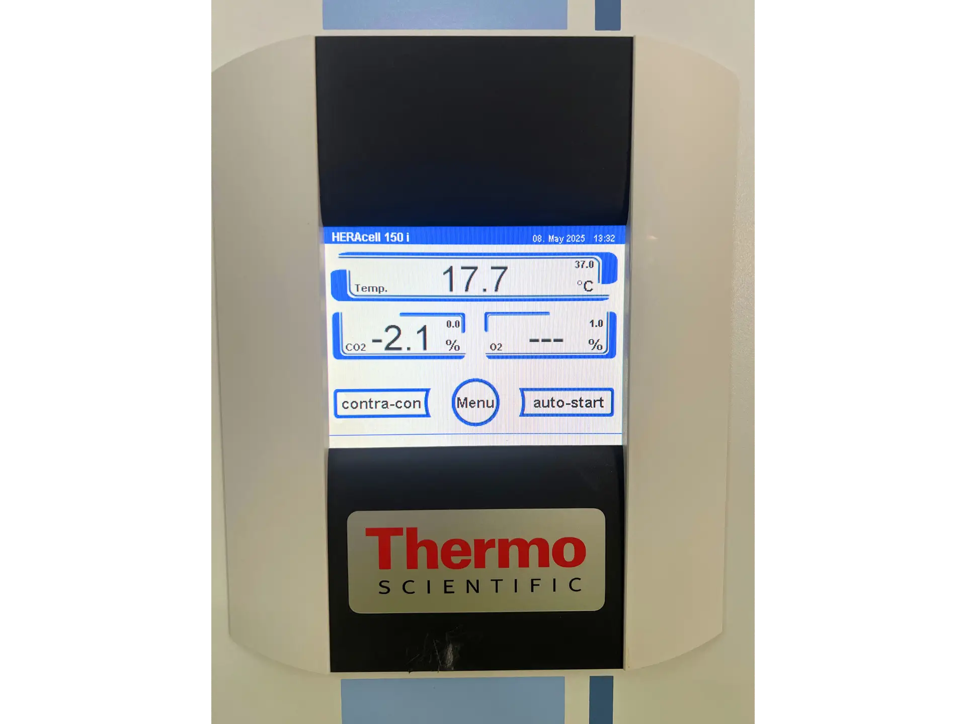 Fisherbrand CO2 incubator and Thermo Heracell 150i (11)