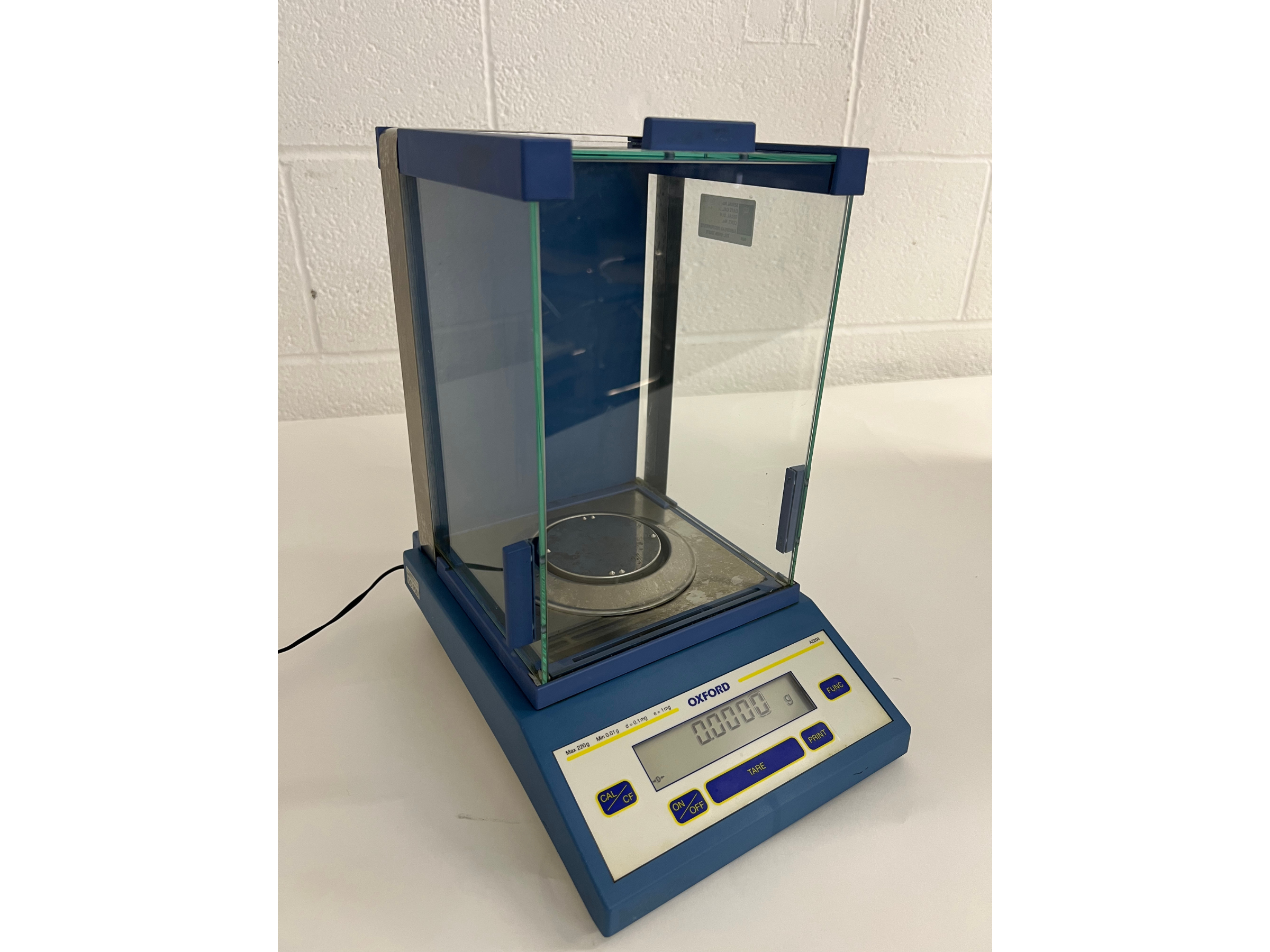 Oxford A2204 Analytical Balance