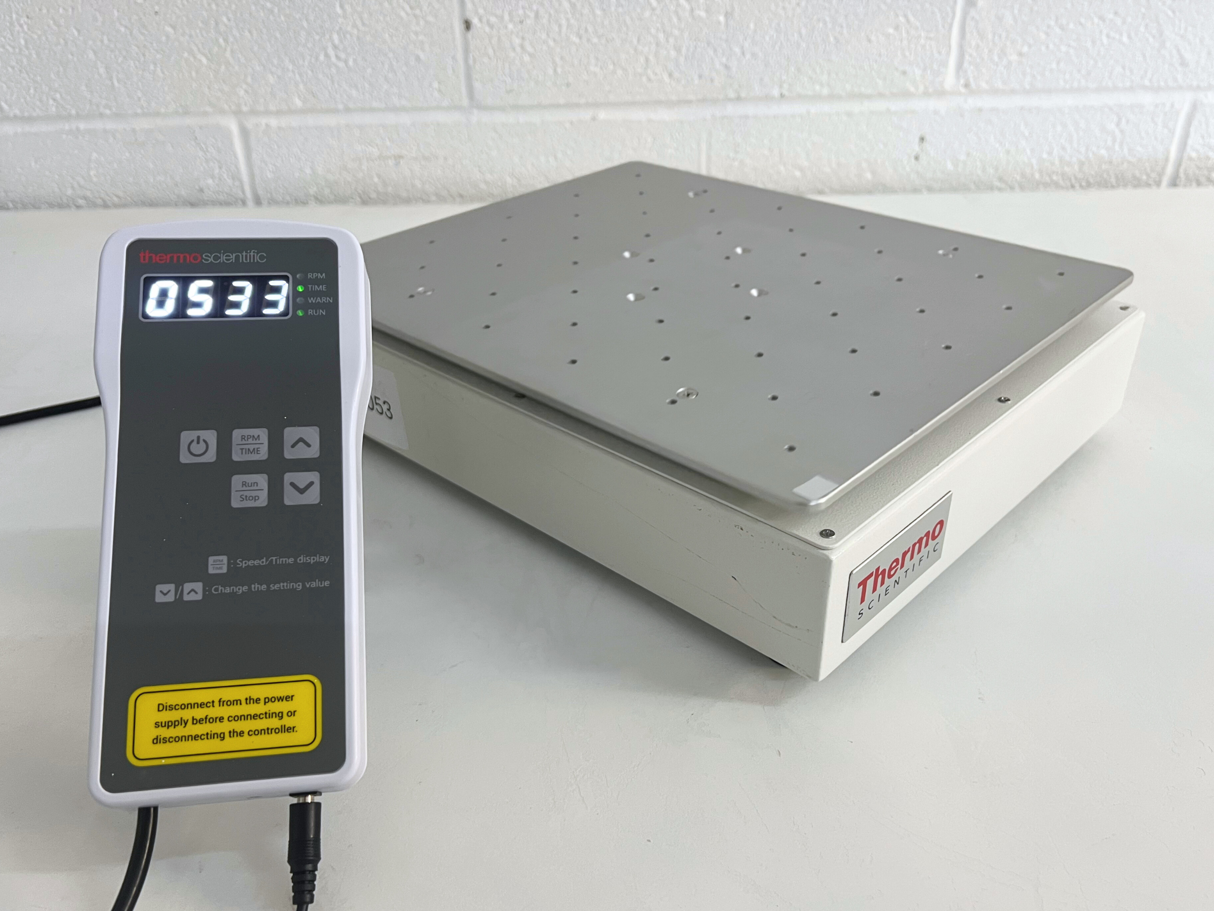 Thermo MaxQ 2000 CO2 Plus Shaker