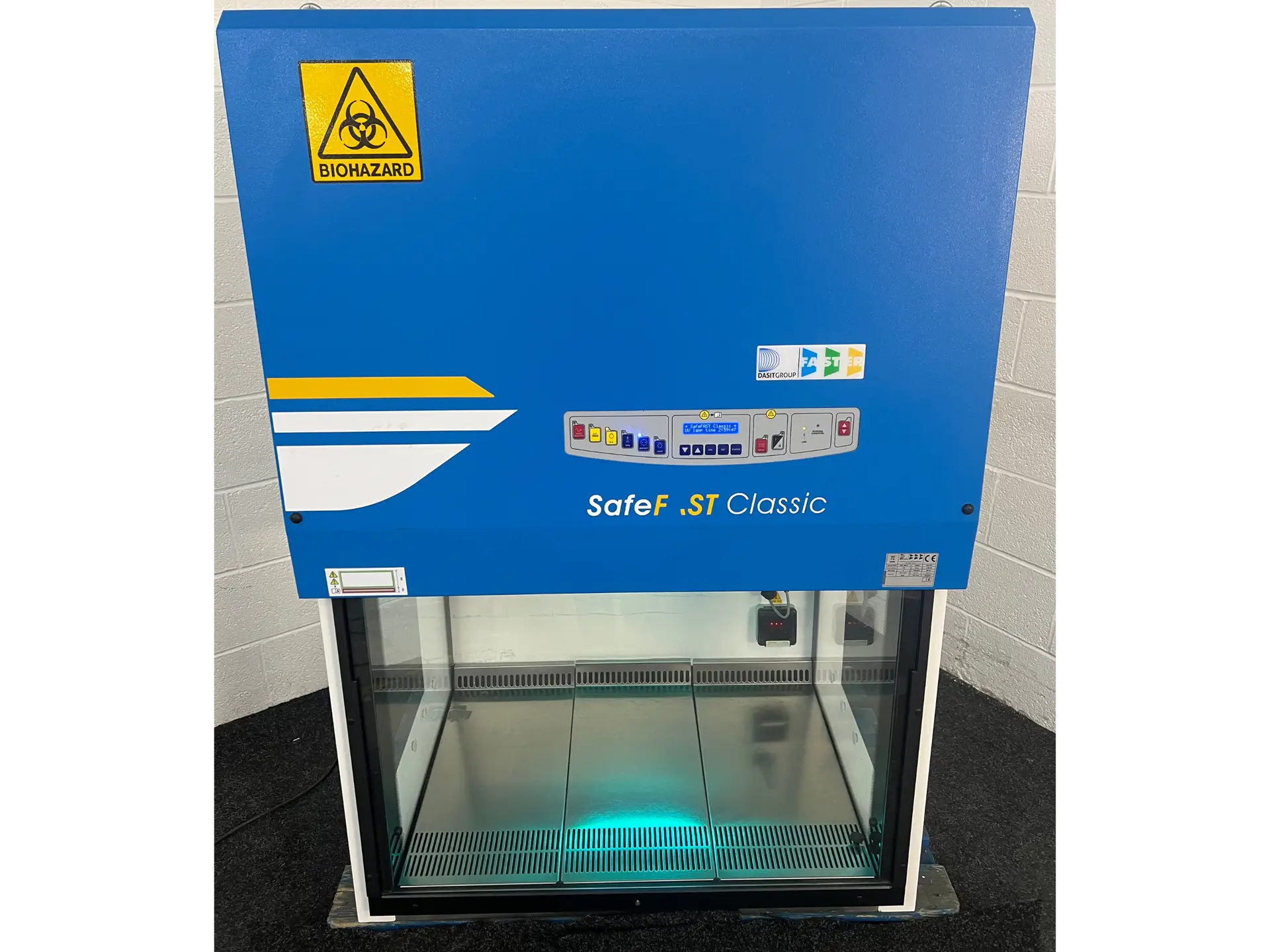Faster SafeFAST Classic 209D Class 2 Microbiological Safety Cabinet