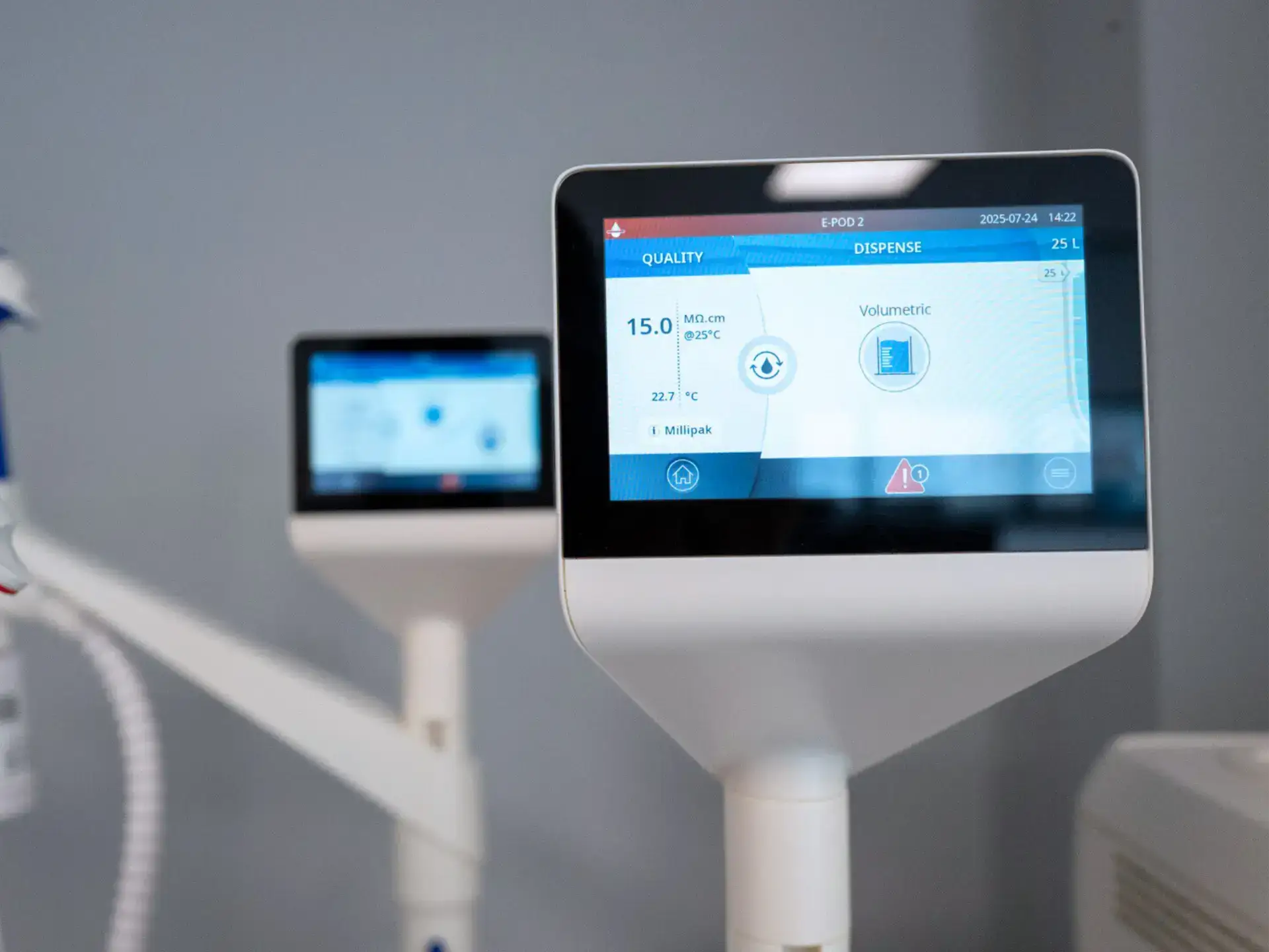 Milli-Q IQ 7003 Ultrapure and Pure Water Purification System