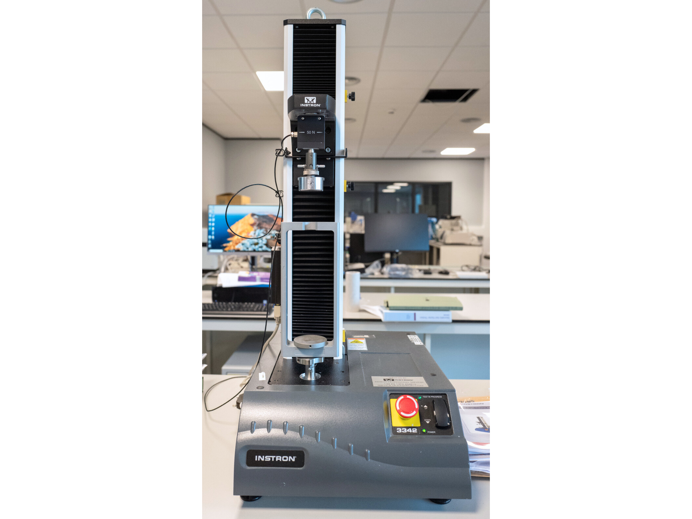 Instron 3342 Tensile Table Tester