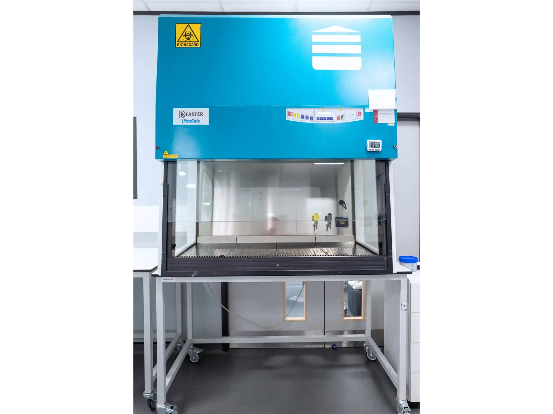 Faster Ultrasafe Laminar Flow Hood CAT II
