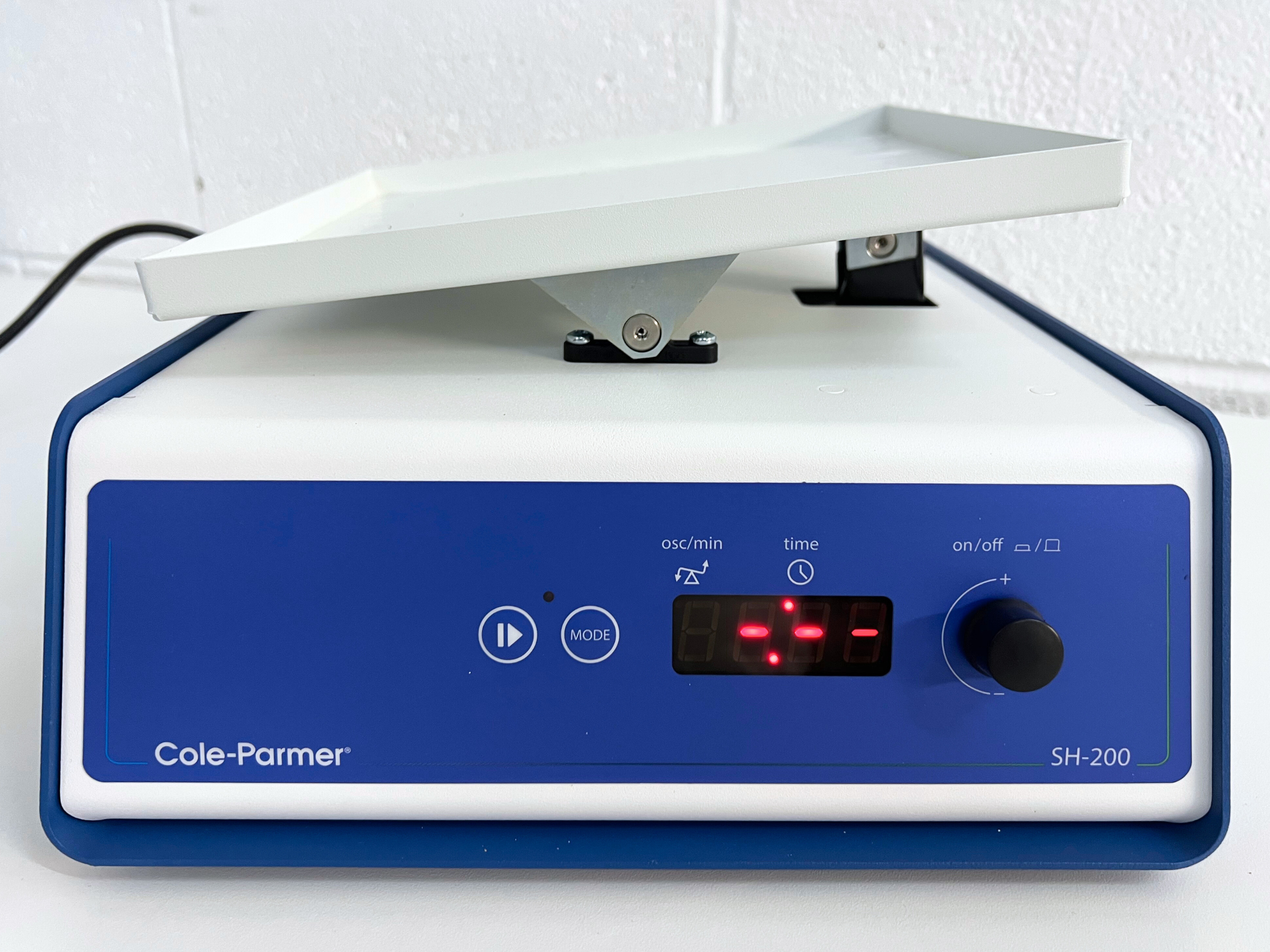 Cole-Parmer SH-200 Rocker And Shaker