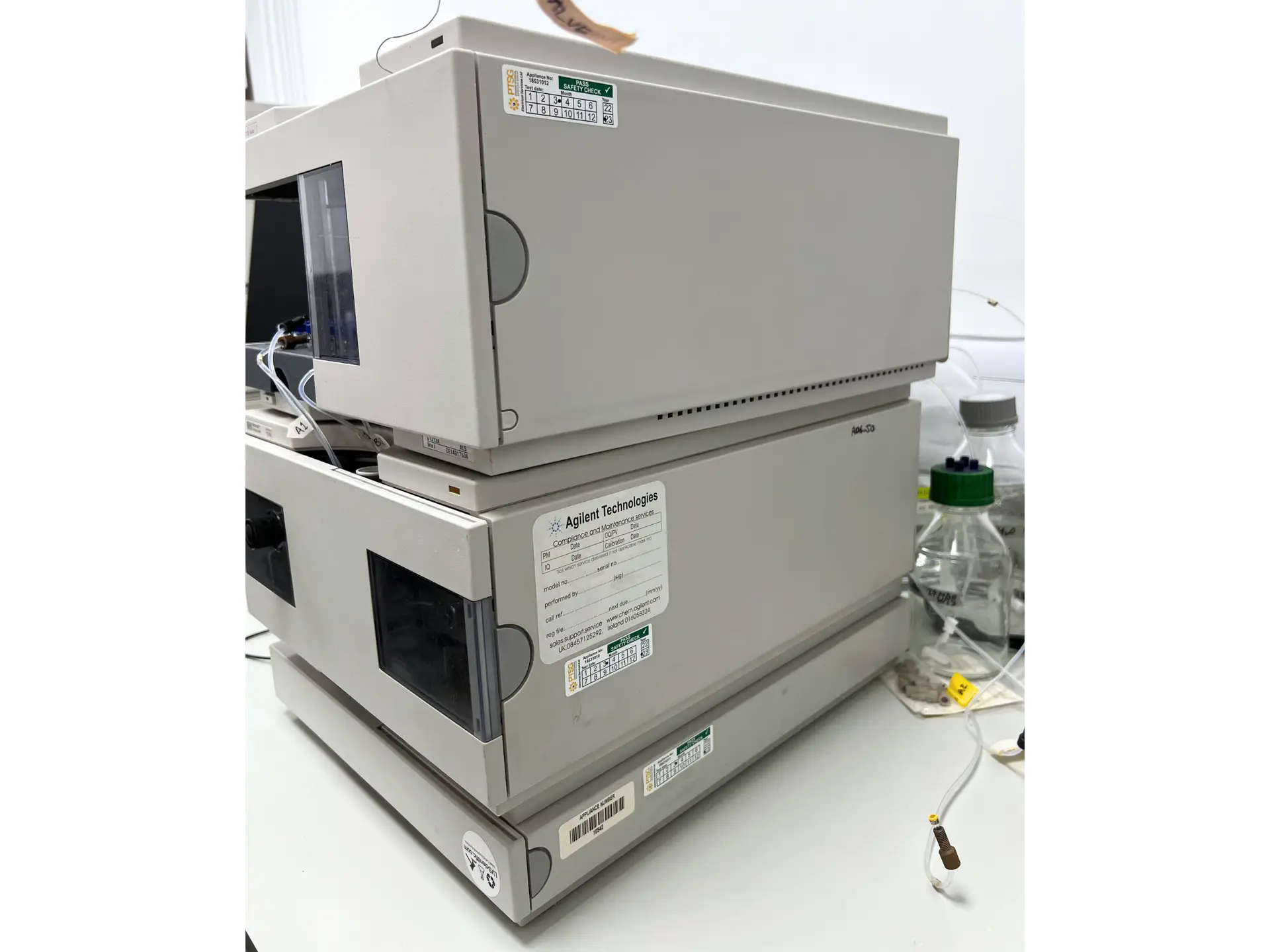 HP/Agilent 1100 Series HPLC System HP/Agilent 1100 Series HPLC System