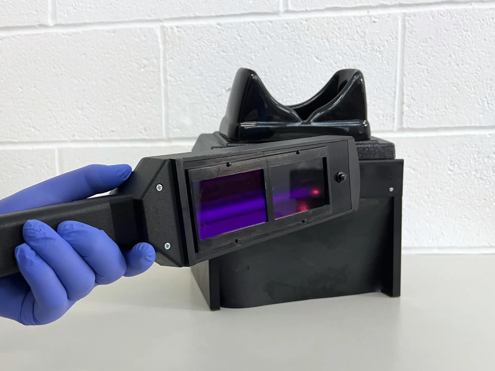 Analytik Jena UVP Chromato-Vue Cabinet C-10 Analytik Jena UVP Chromato-Vue Cabinet C-10