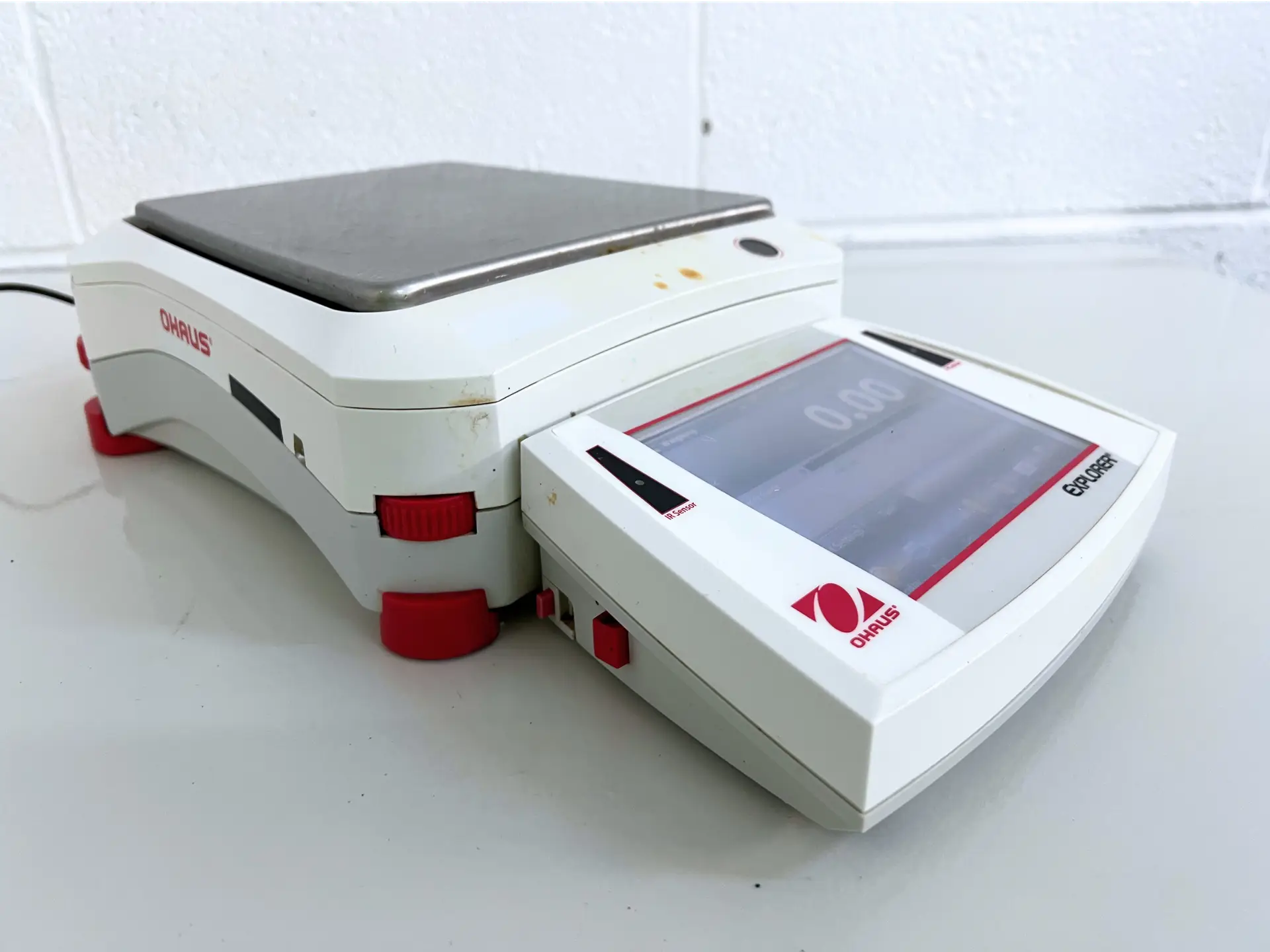 Ohaus Explorer EX10202 Precision Balance