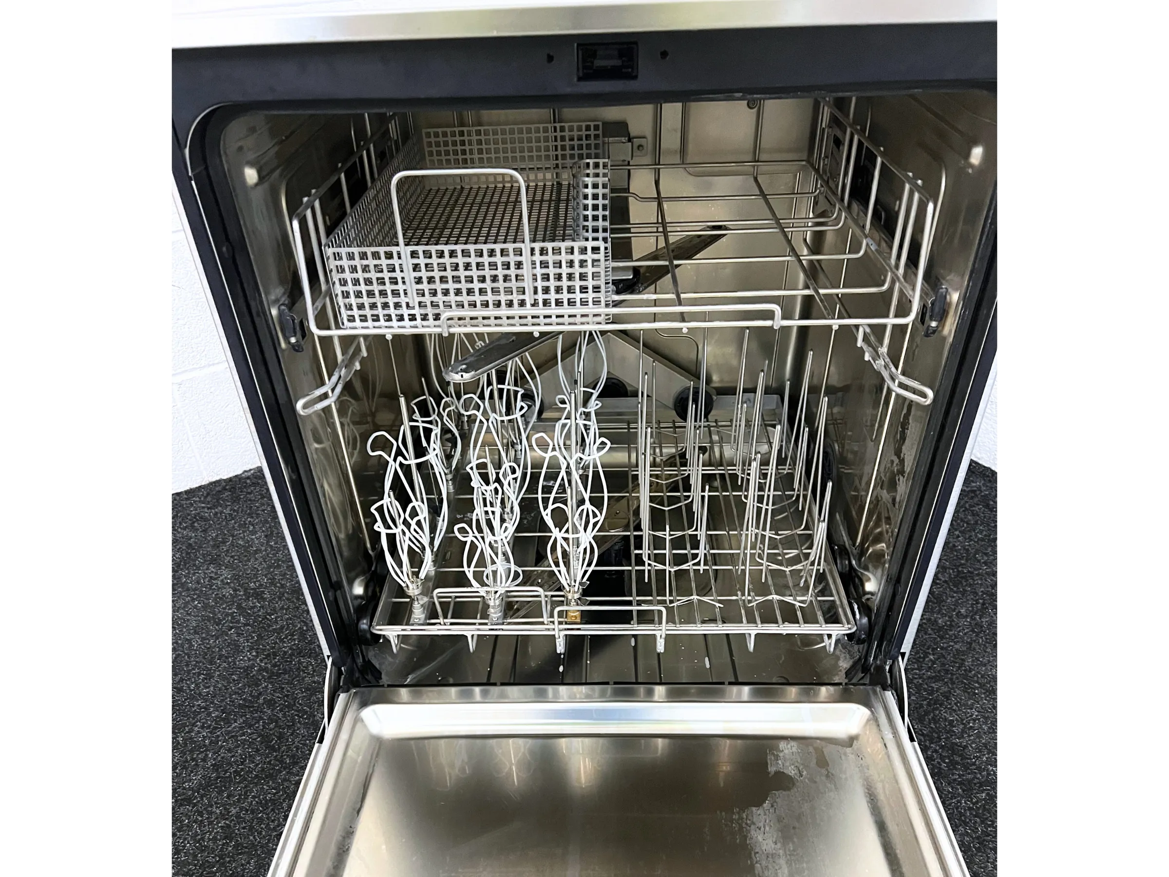 Miele PG 8583 Professional Glasswasher