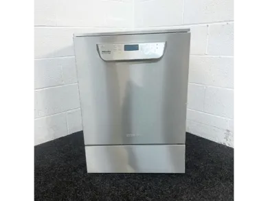 Miele PG 8583 Professional Glasswasher