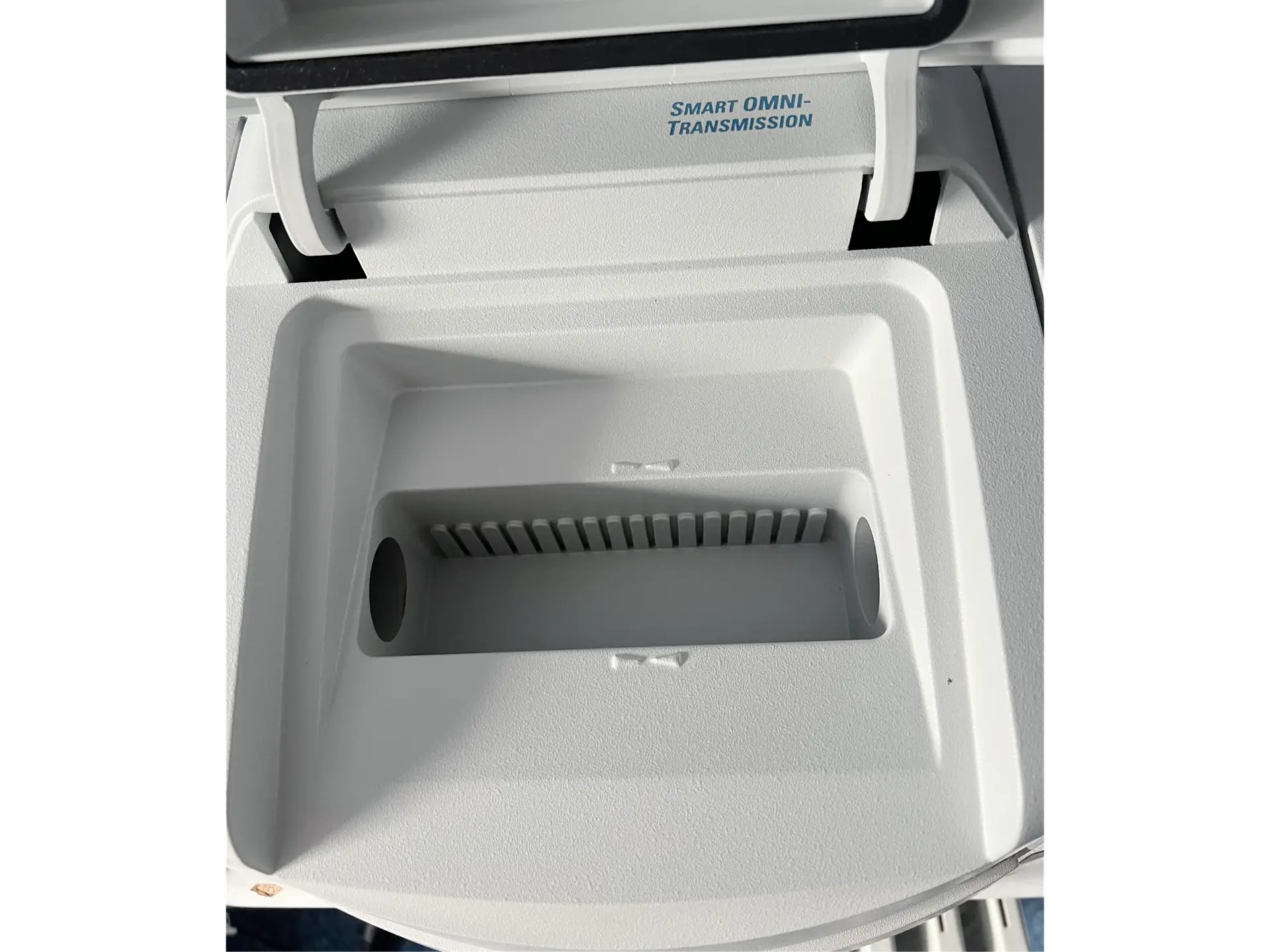 10 Thermo Nicolet IS10 FTIR
